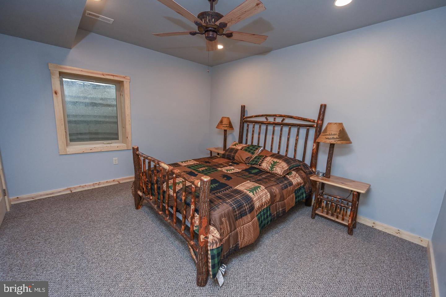 550 Fern Loop Property Photo 34