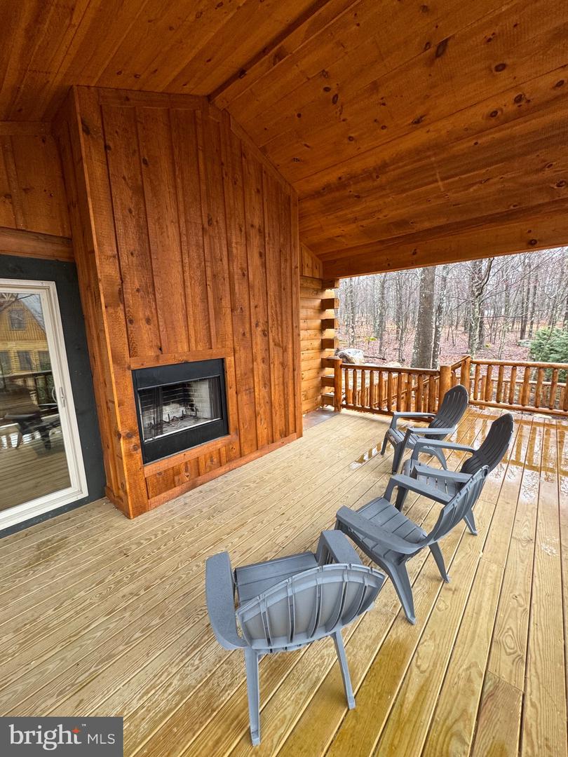 550 Fern Loop Property Photo 55