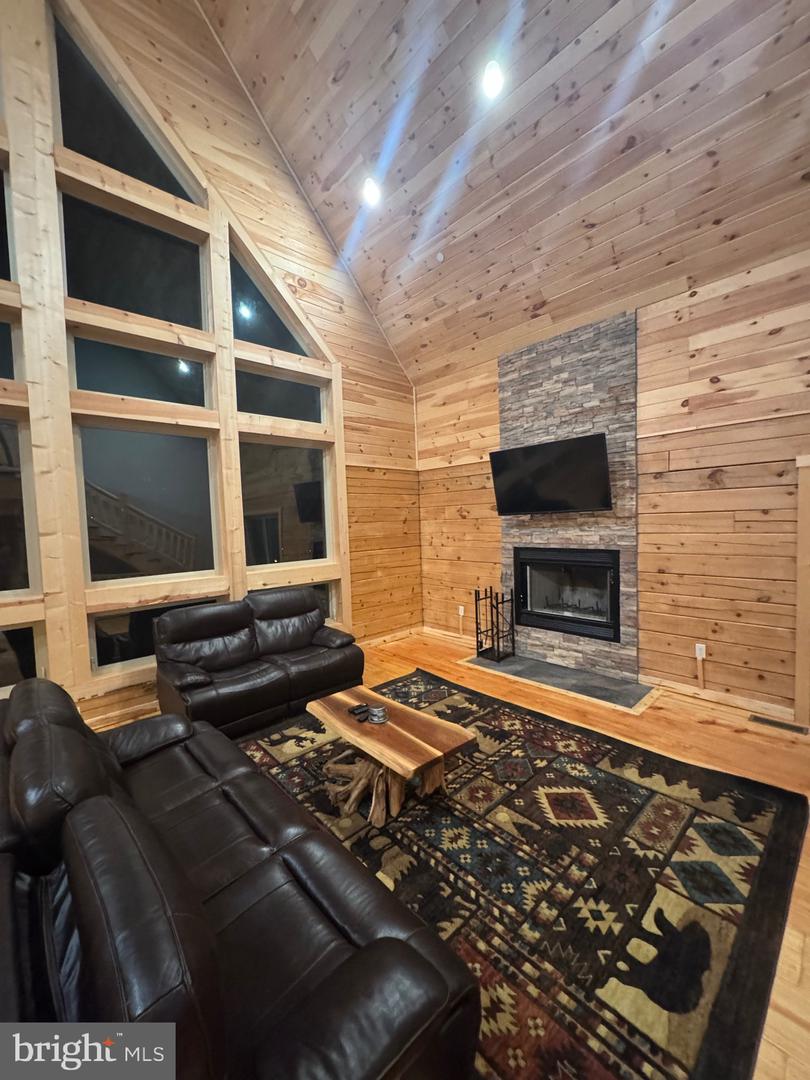 550 Fern Loop Property Photo 61