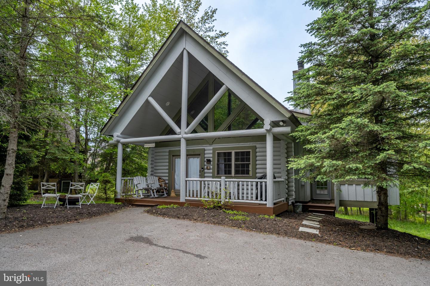 65 VILLAGE DR #6 Property Photo 1