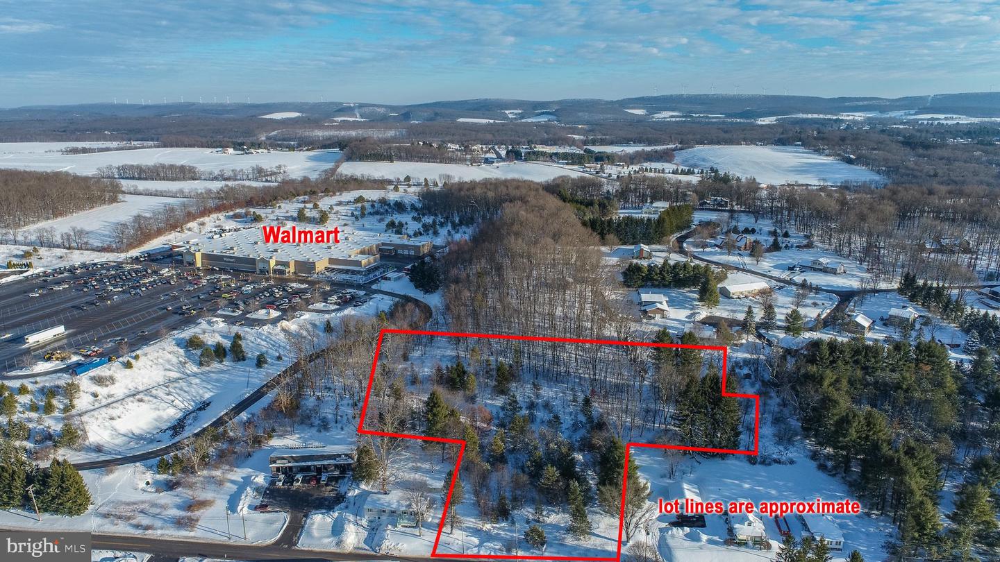 3.35 Acres / 4th St Property Photo