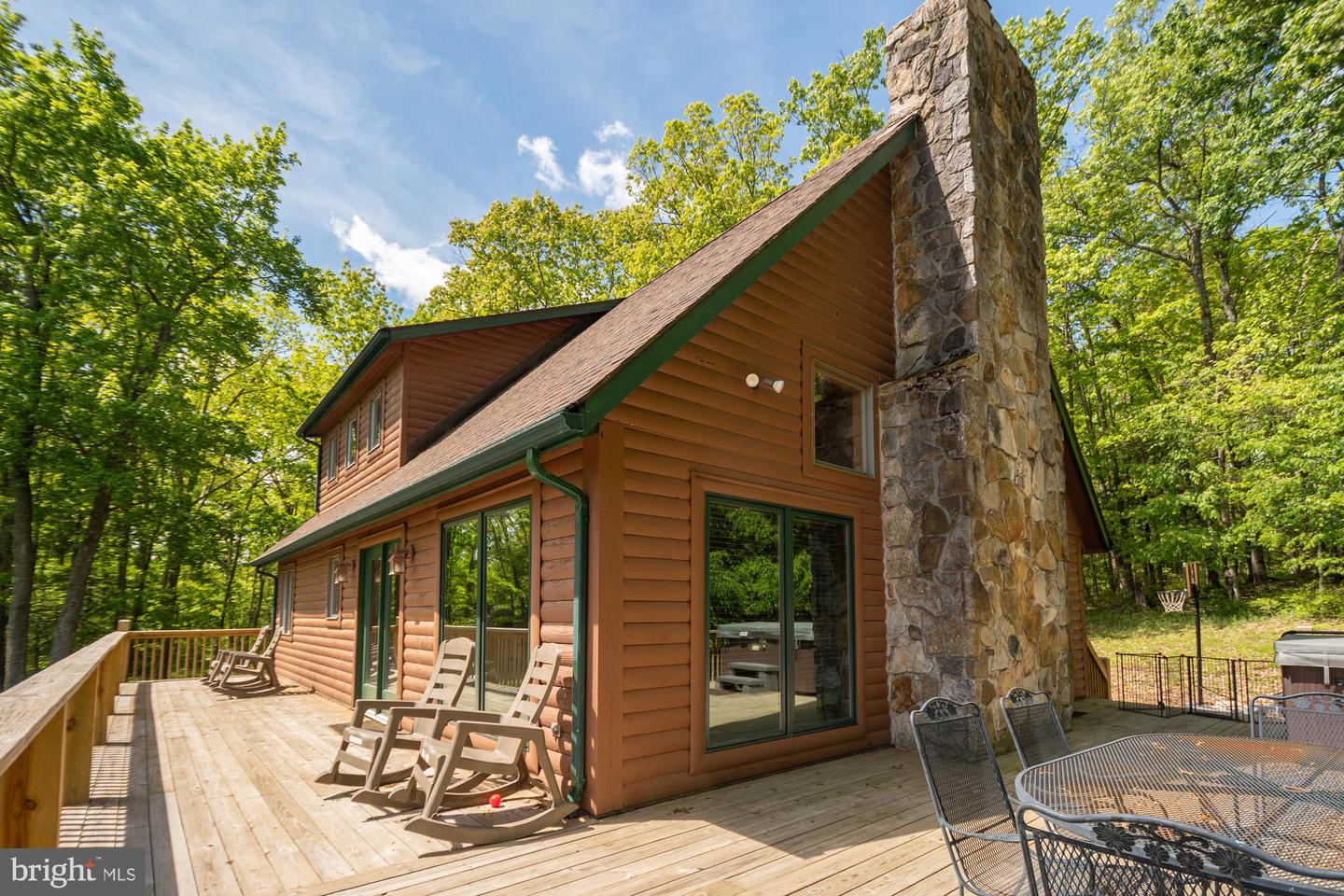 127 Paradise Hts Property Photo 2