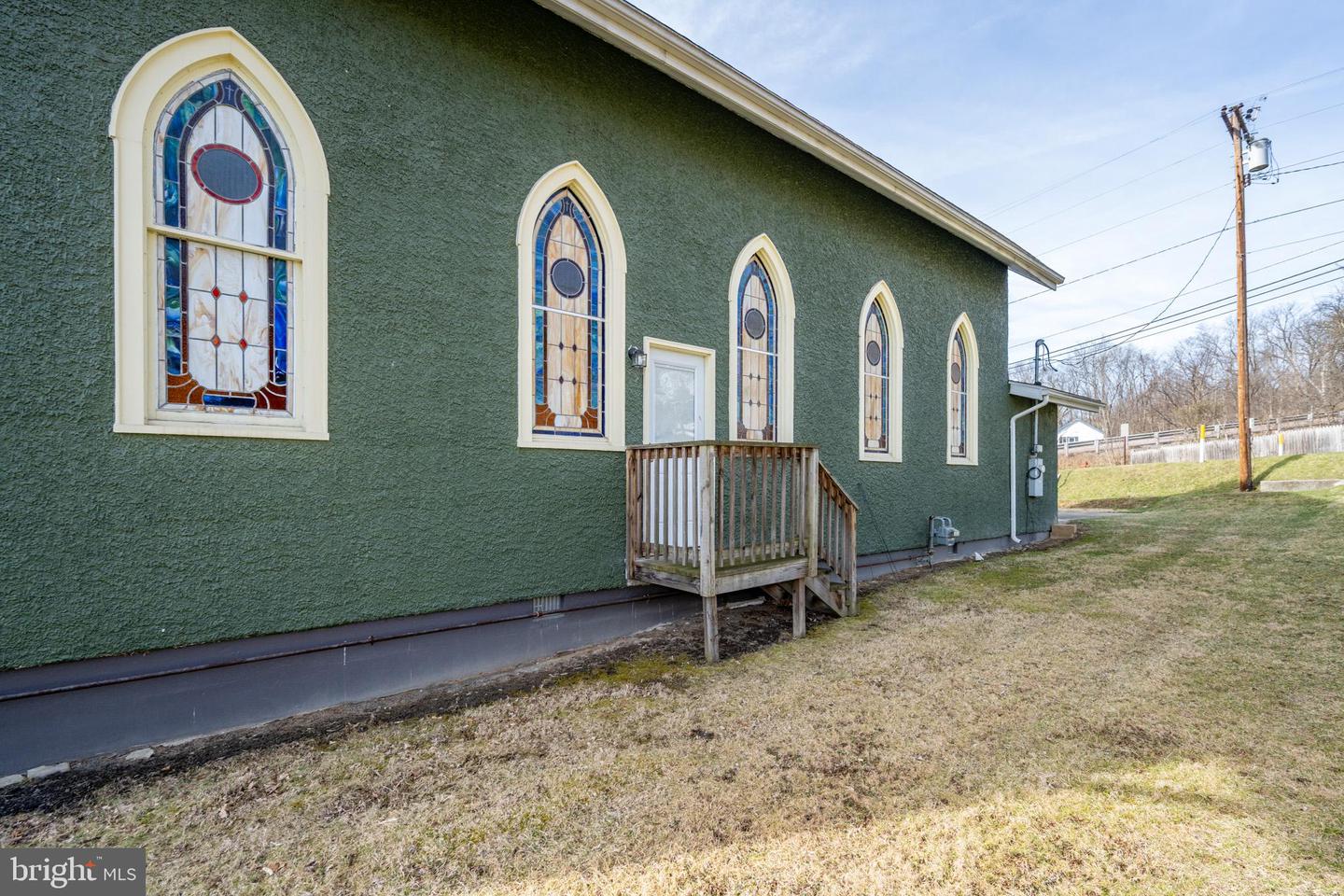 931 State St Property Photo 6