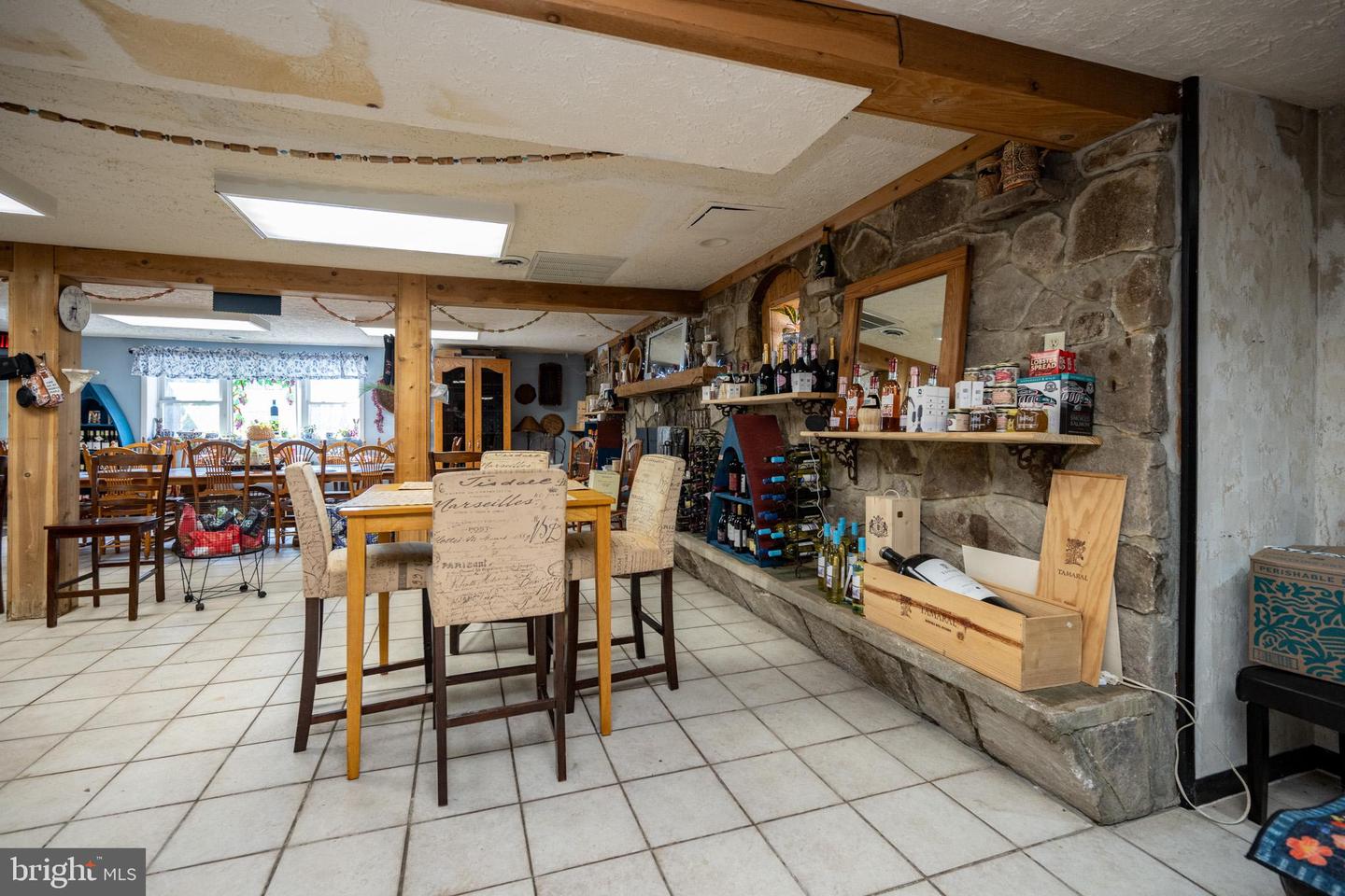 2205 Glendale Property Photo 2