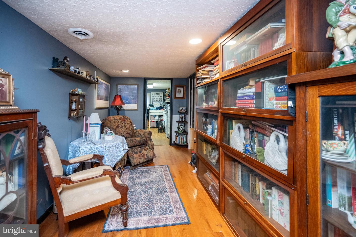 2205 Glendale Property Photo 14