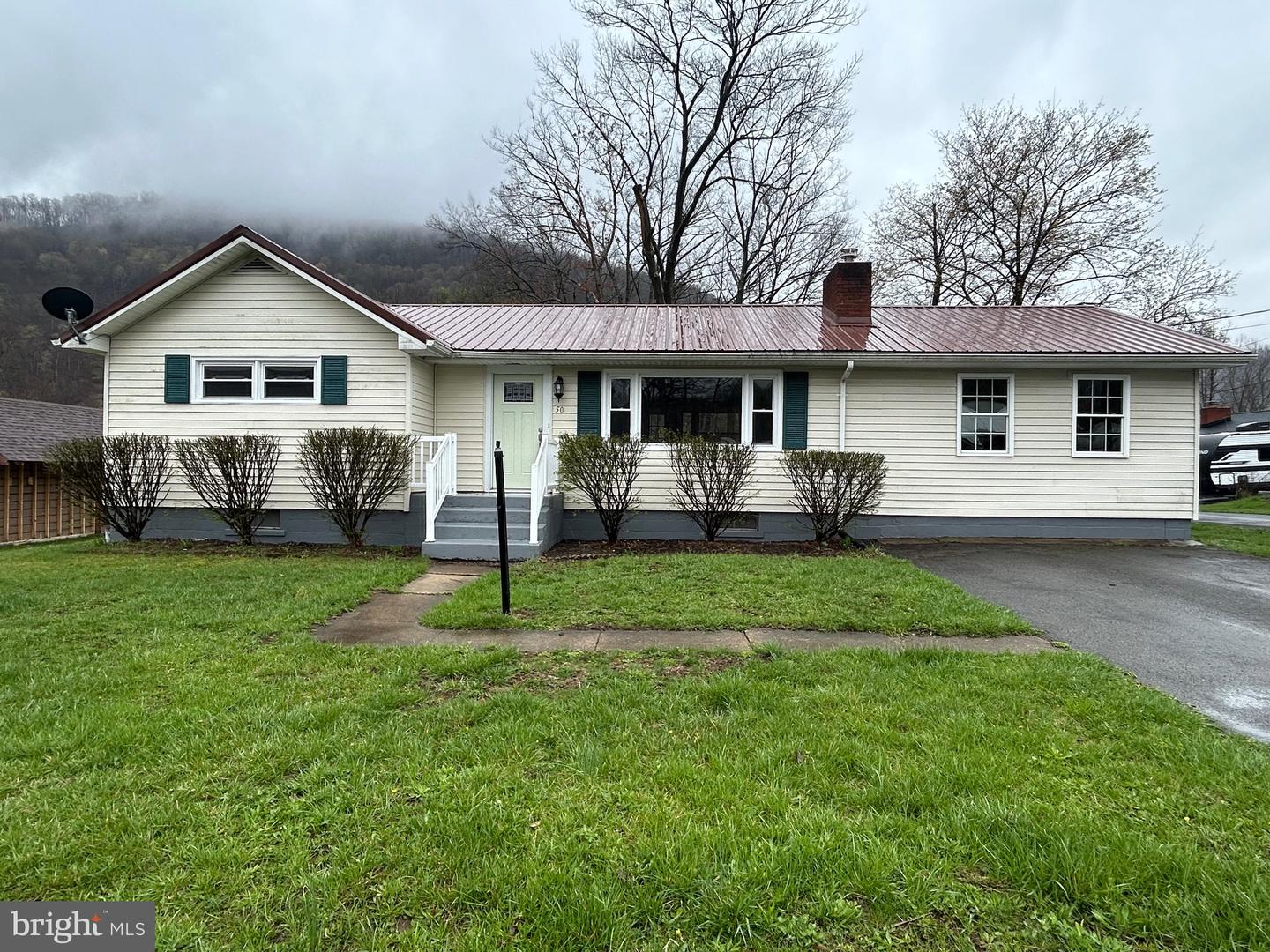 50 Pattison Ave Property Photo