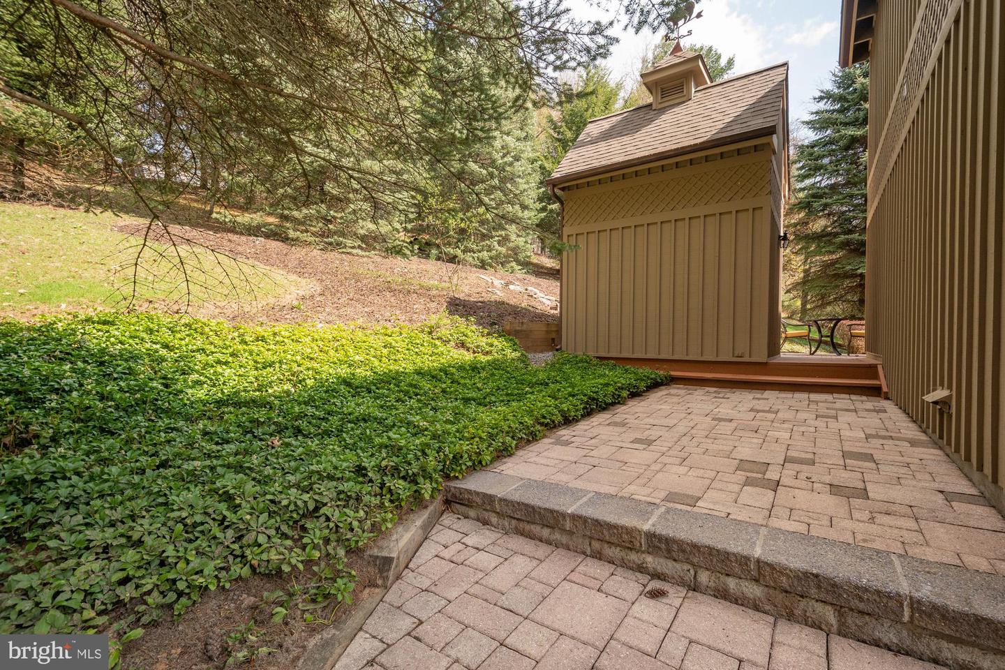 59 Glenview Rd Property Photo 8