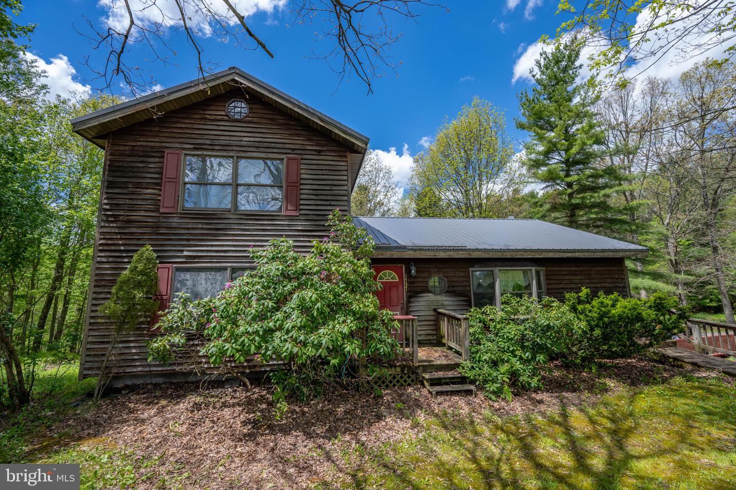 1737 King Wildesen Rd Property Photo 1