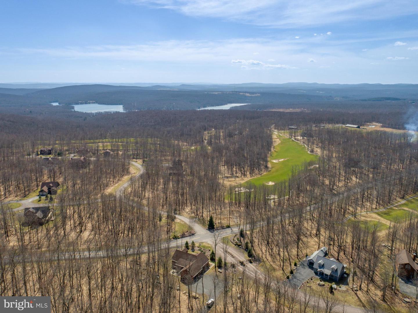 137 Biltmore Vw Property Photo 4