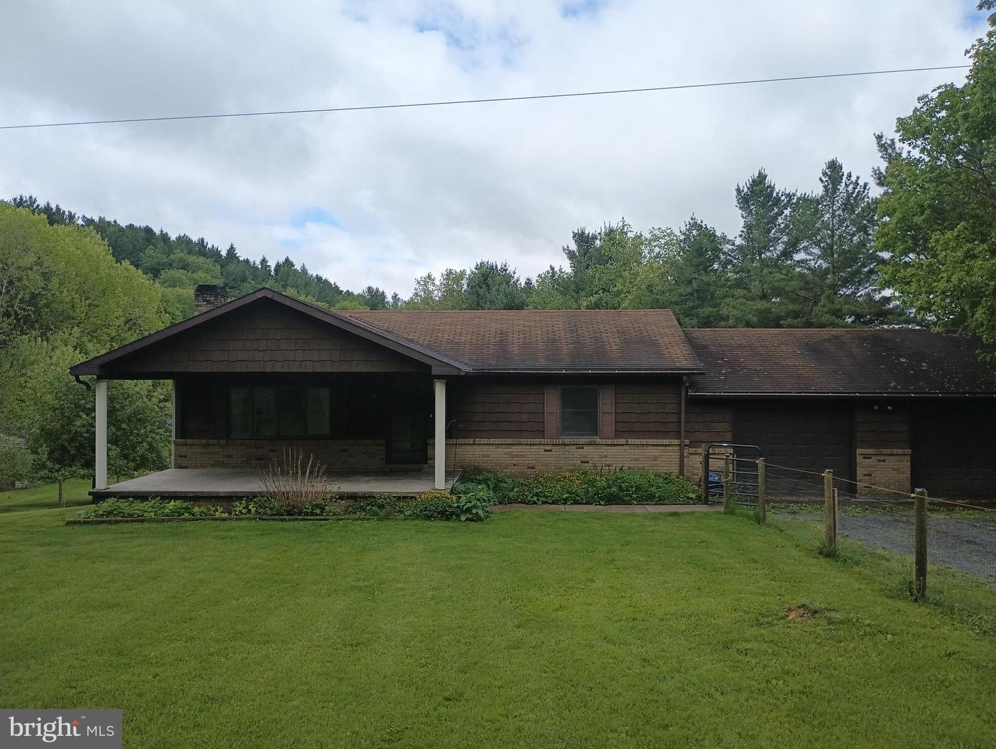 2571 Shady Dell Rd Property Photo 1