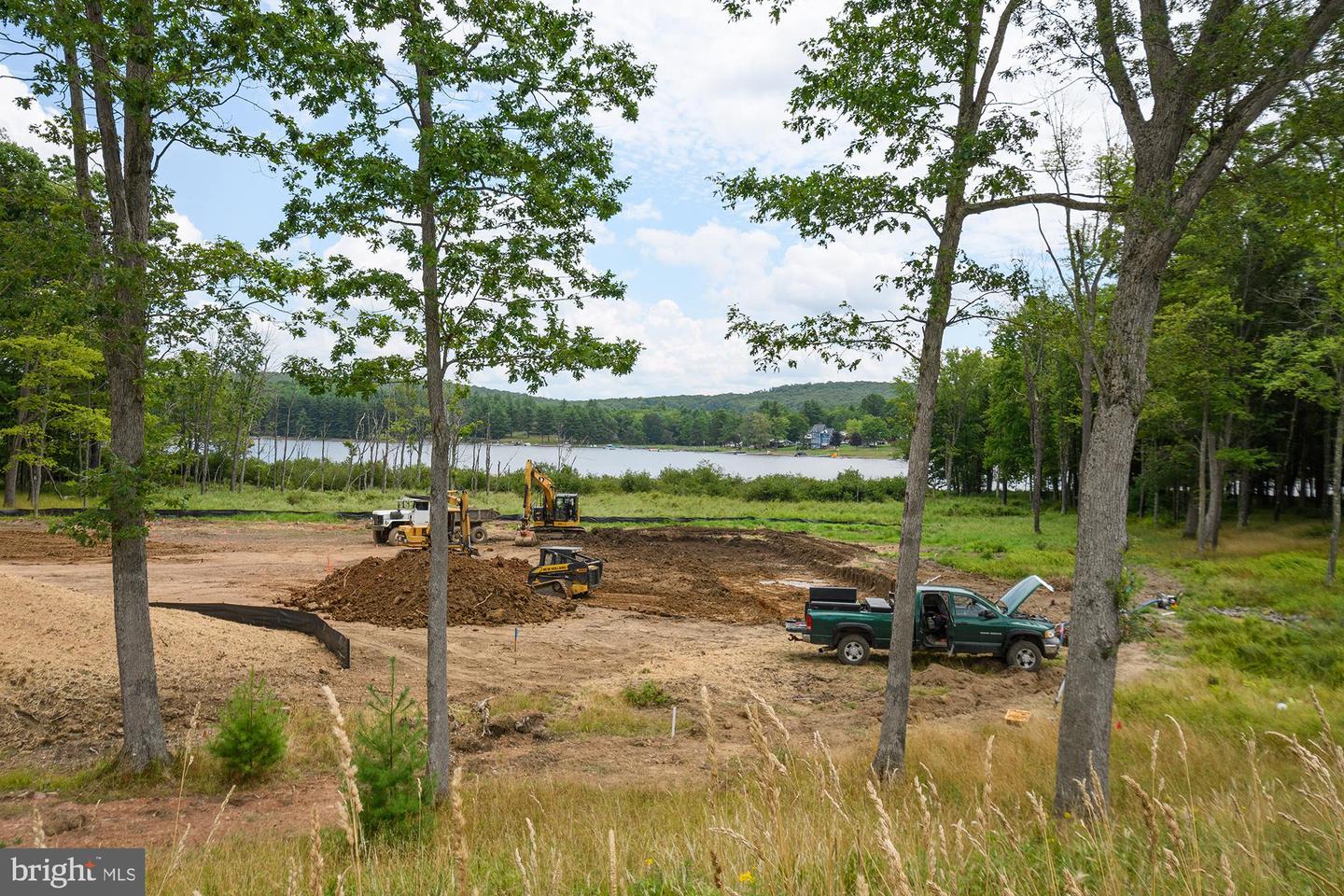 11 Thousand Acres Rd Property Photo 9