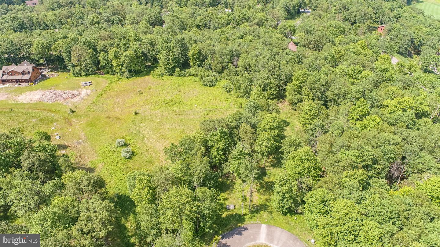138 Taylor Ln Property Photo 5