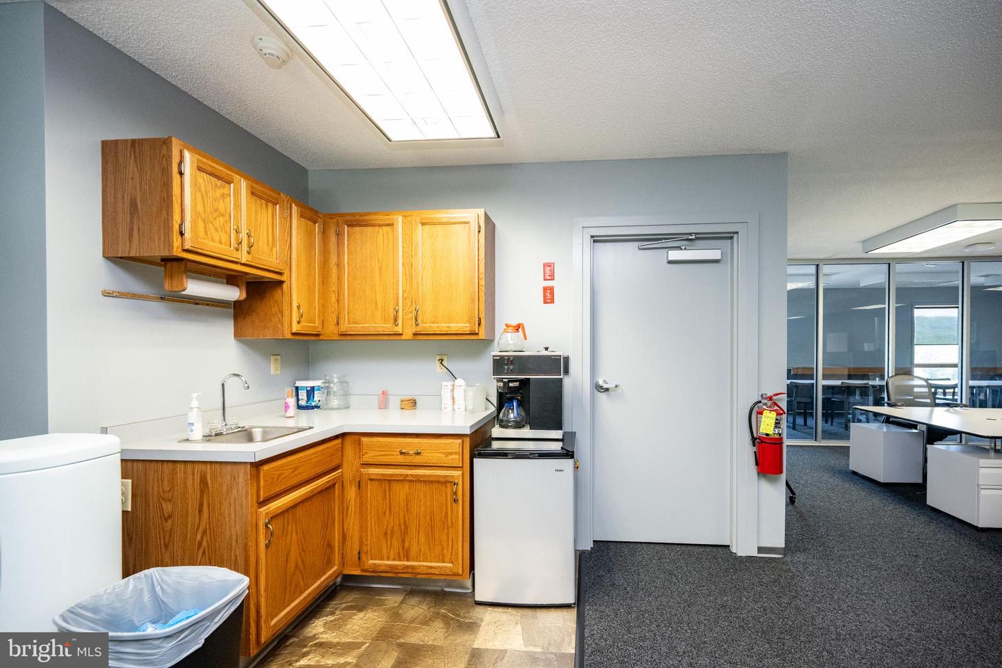 14 Commerce Dr Property Photo 36
