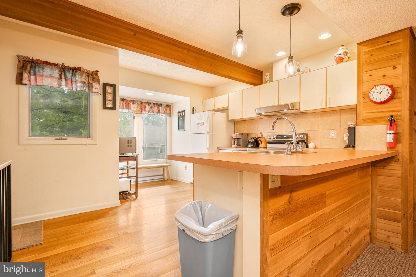 18 Winding Way #18d Property Photo 13