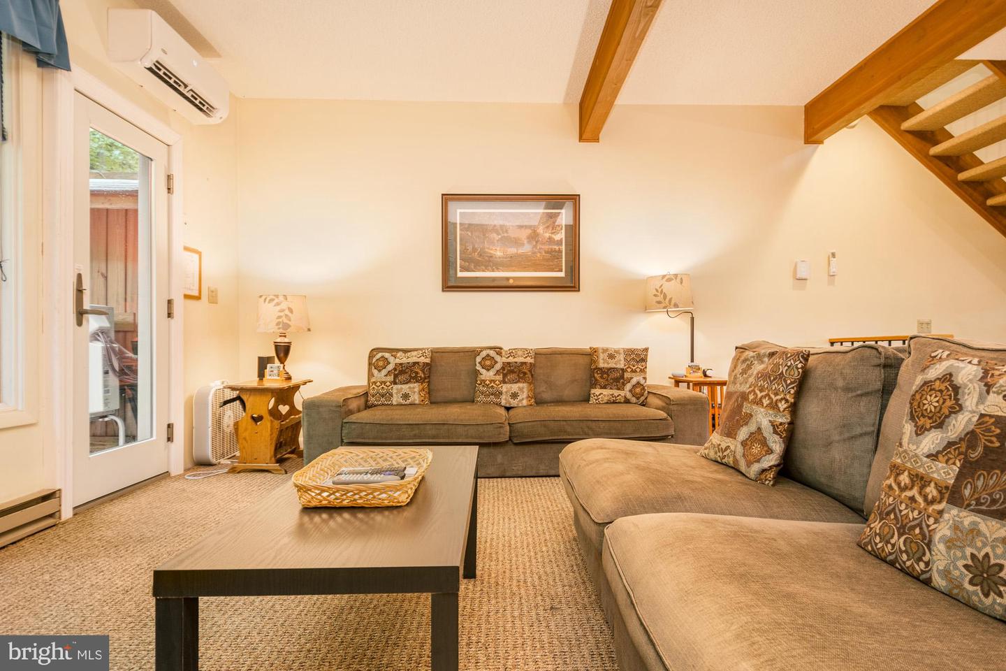 18 Winding Way #18d Property Photo 15