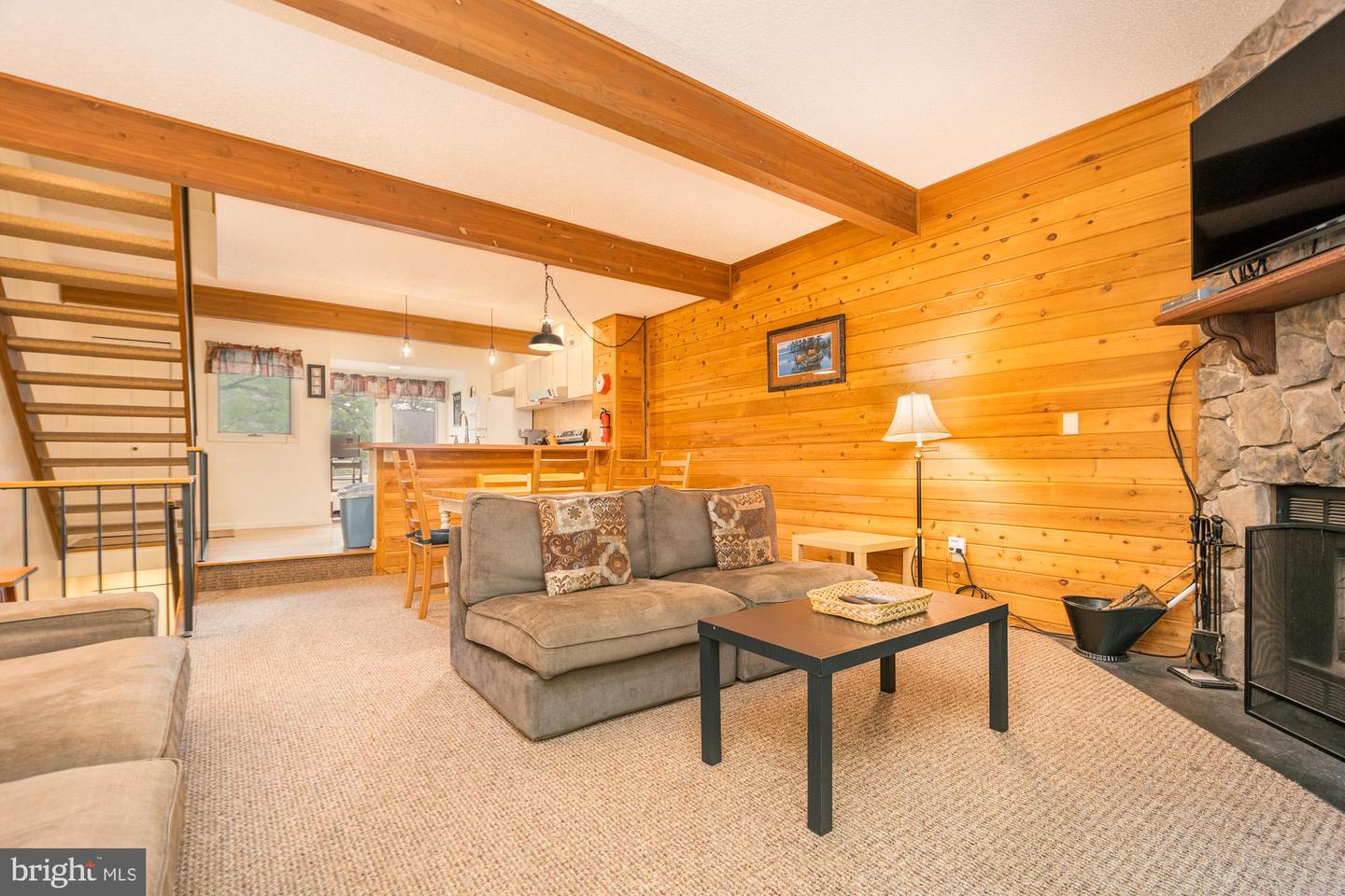 18 Winding Way #18d Property Photo 18
