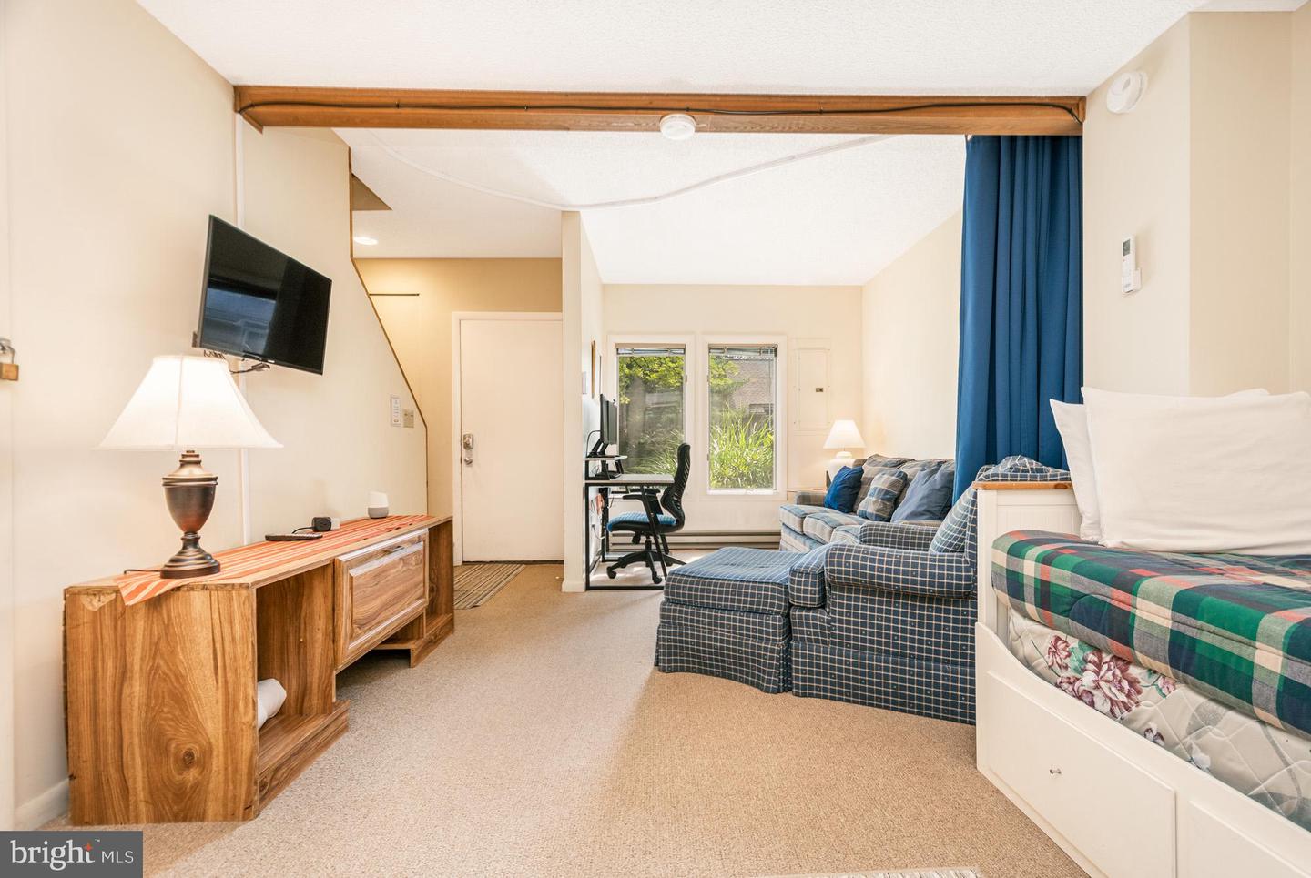 18 Winding Way #18d Property Photo 21