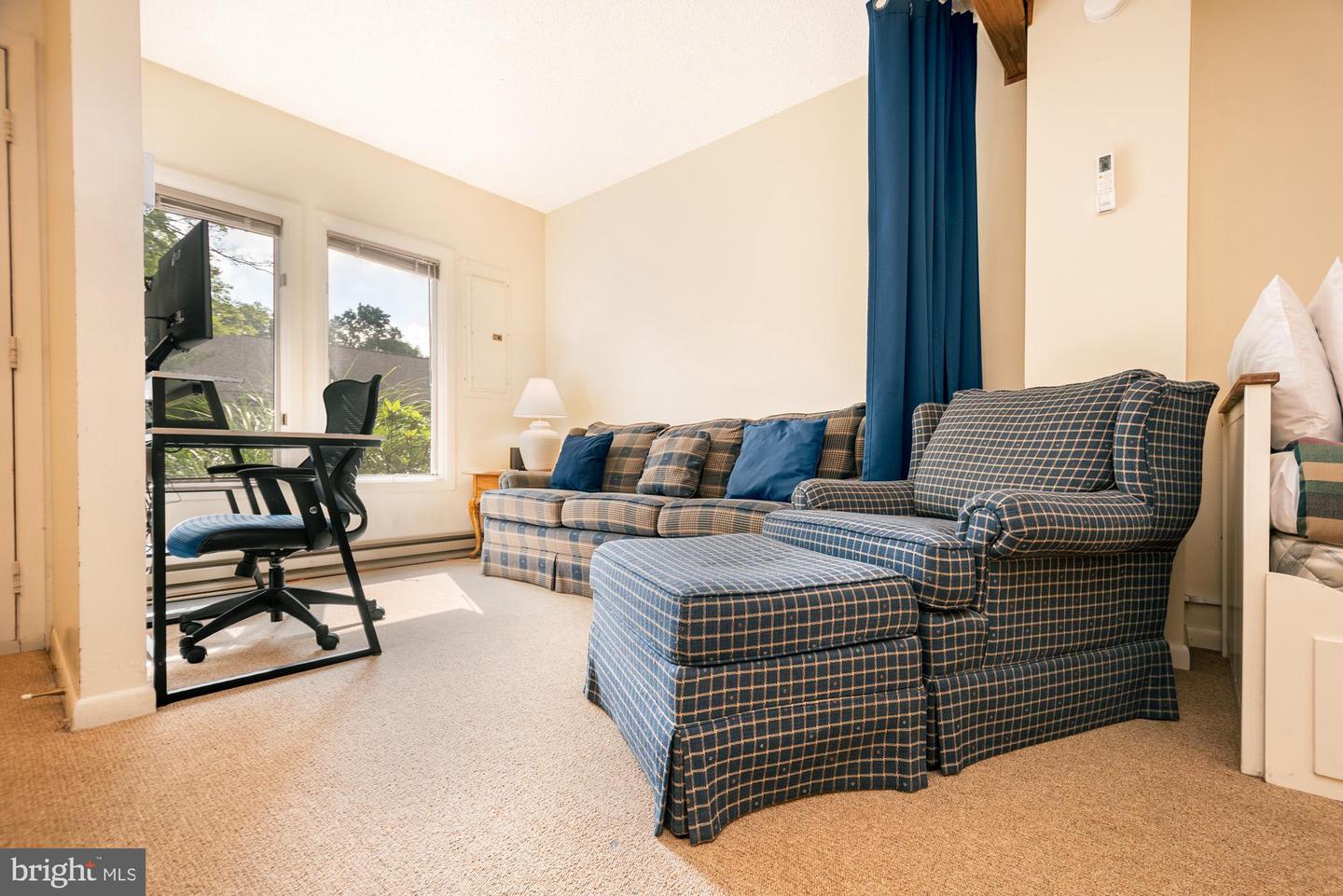 18 Winding Way #18d Property Photo 23