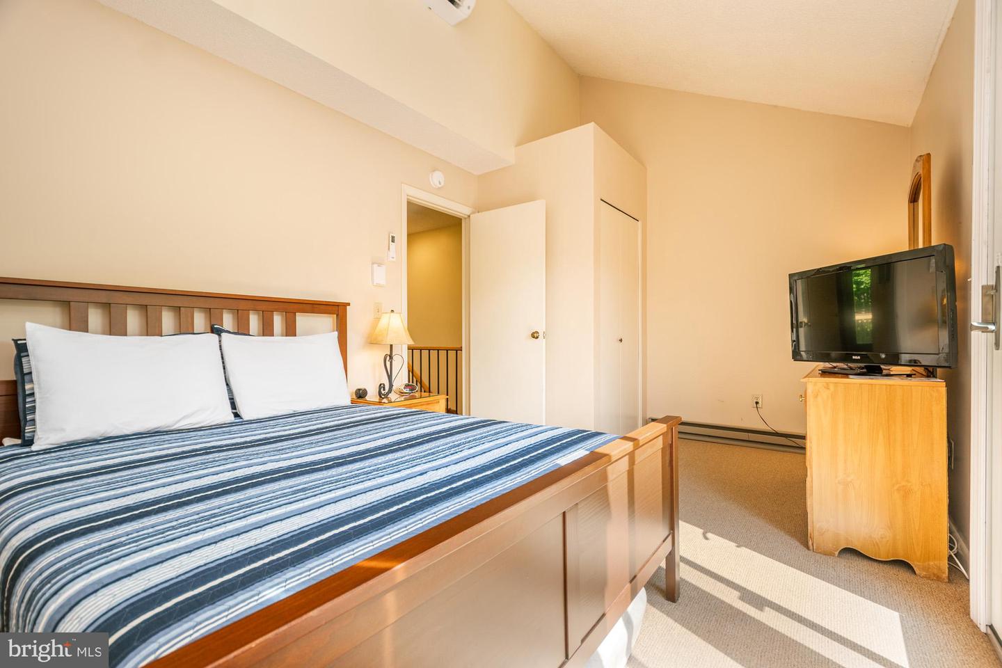 18 Winding Way #18d Property Photo 31