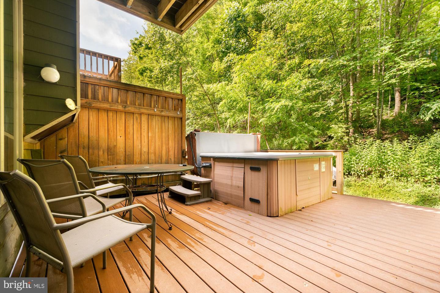18 Winding Way #18d Property Photo 41