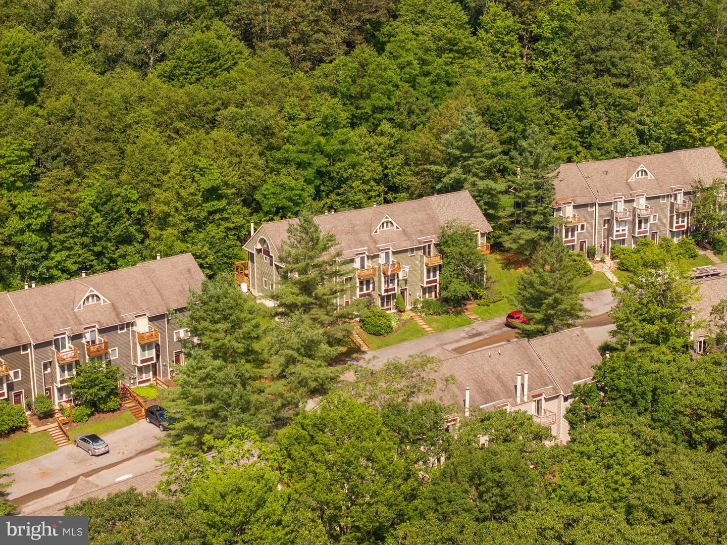 18 Winding Way #18d Property Photo 44