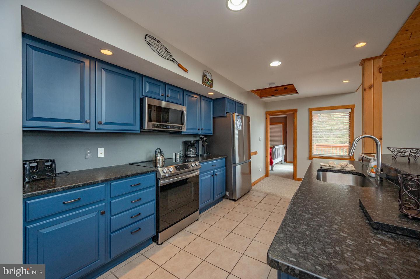 35 Southridge Terrace Property Photo 10