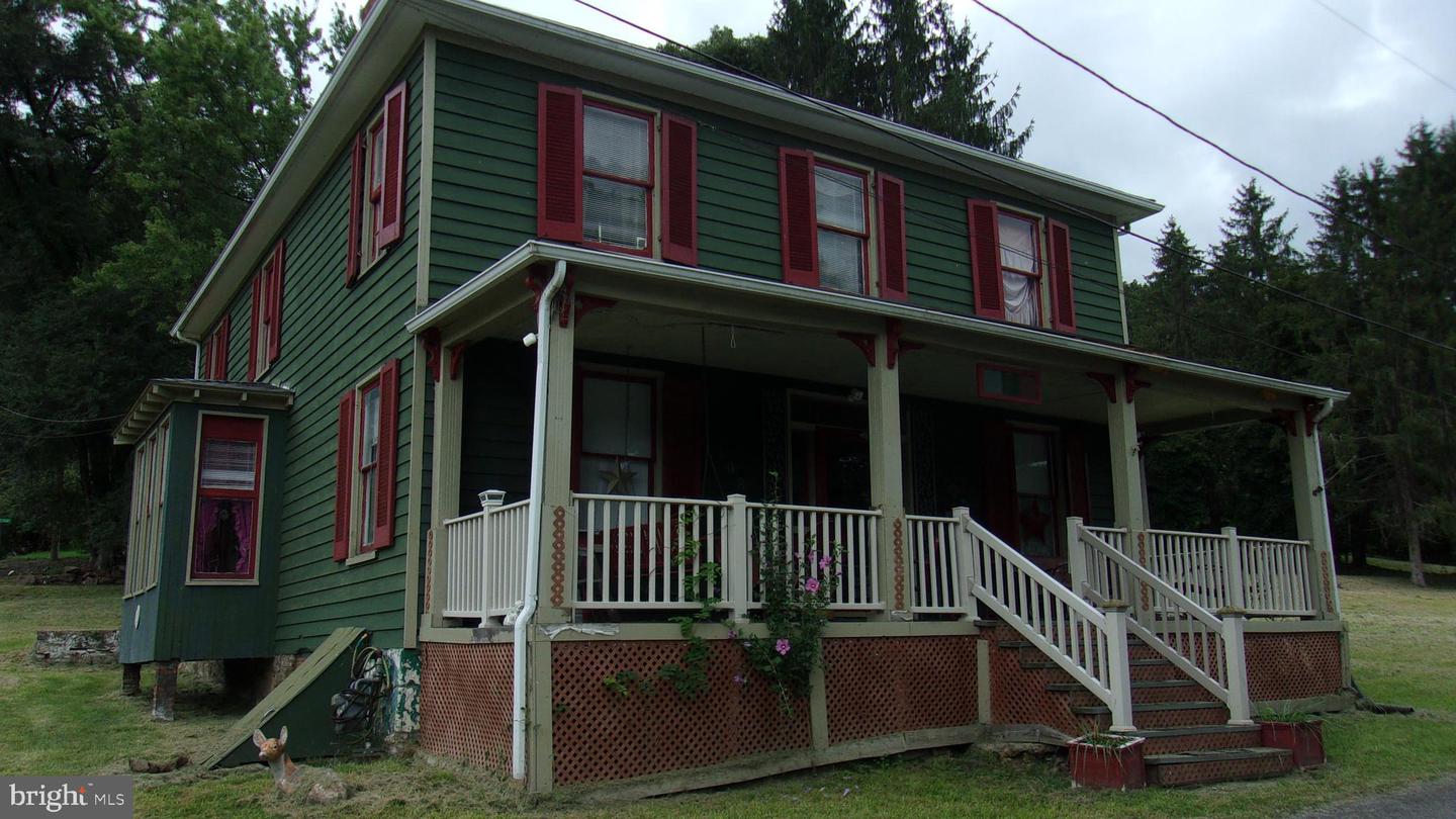 108 Knight St Property Photo 3