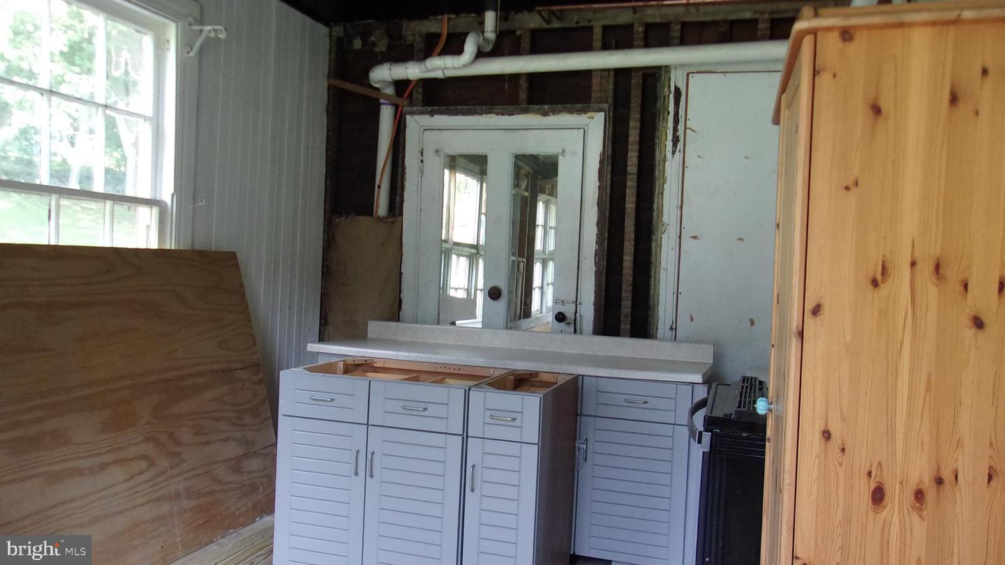 108 Knight St Property Photo 13