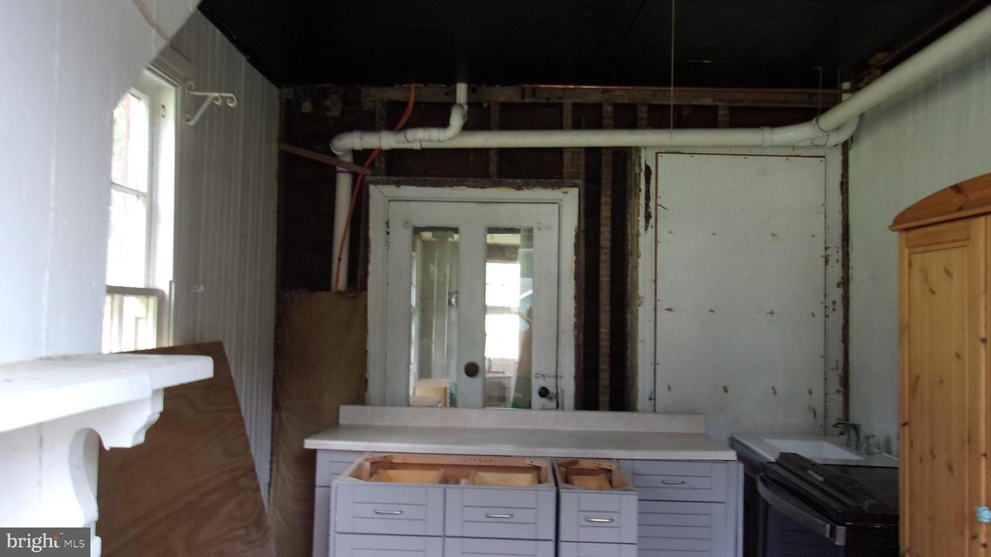 108 Knight St Property Photo 14