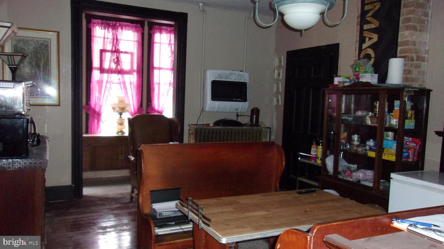 108 Knight St Property Photo 18
