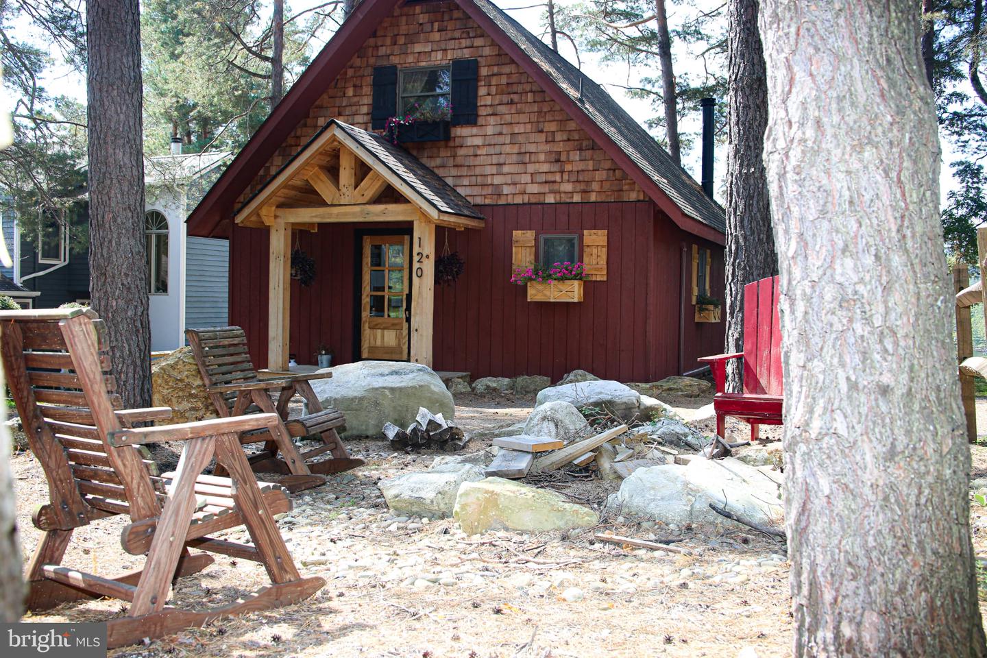 120 Rock Lodge Rd Property Photo 4