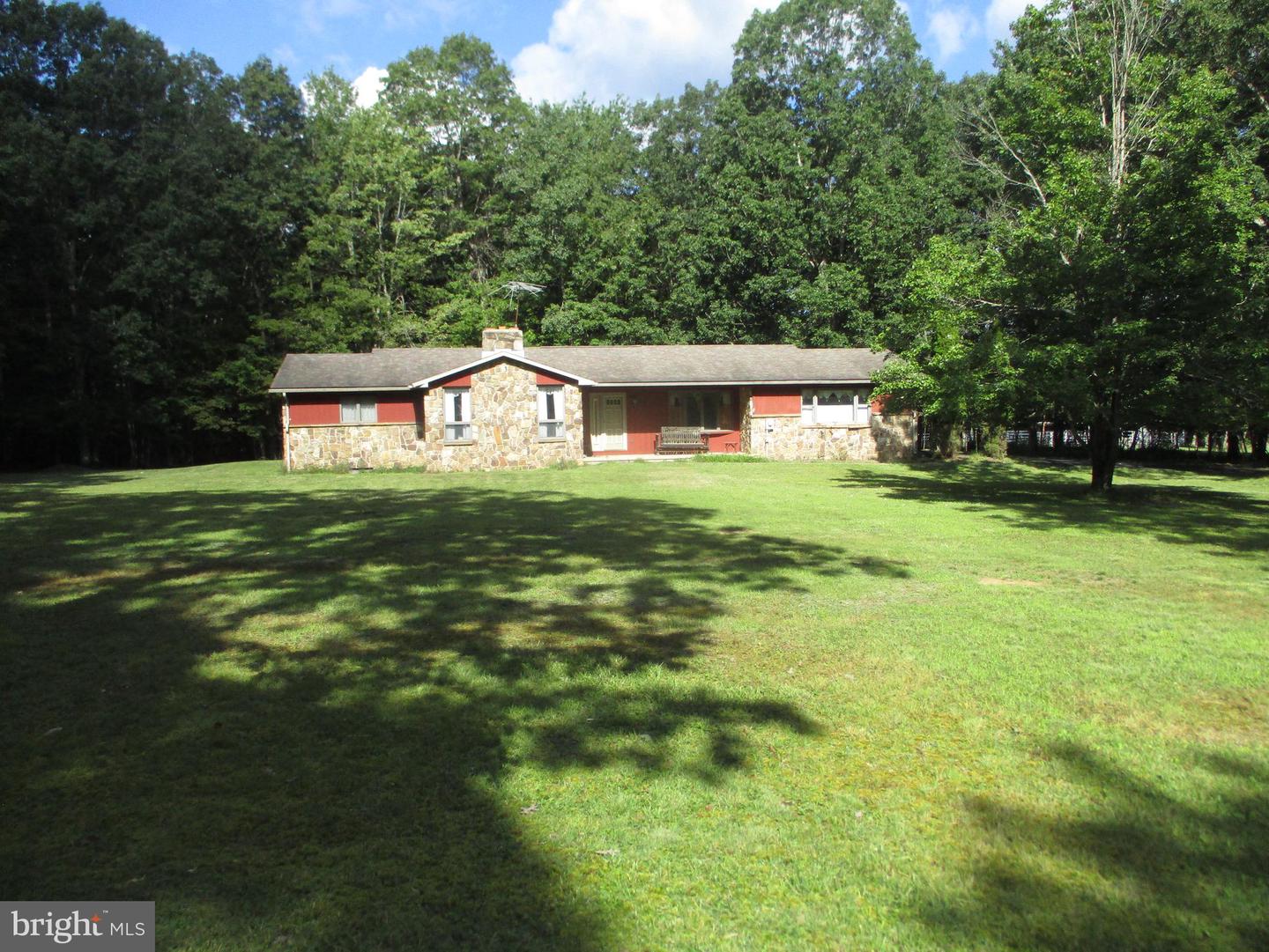 807 Green Glade Rd. Property Photo 1