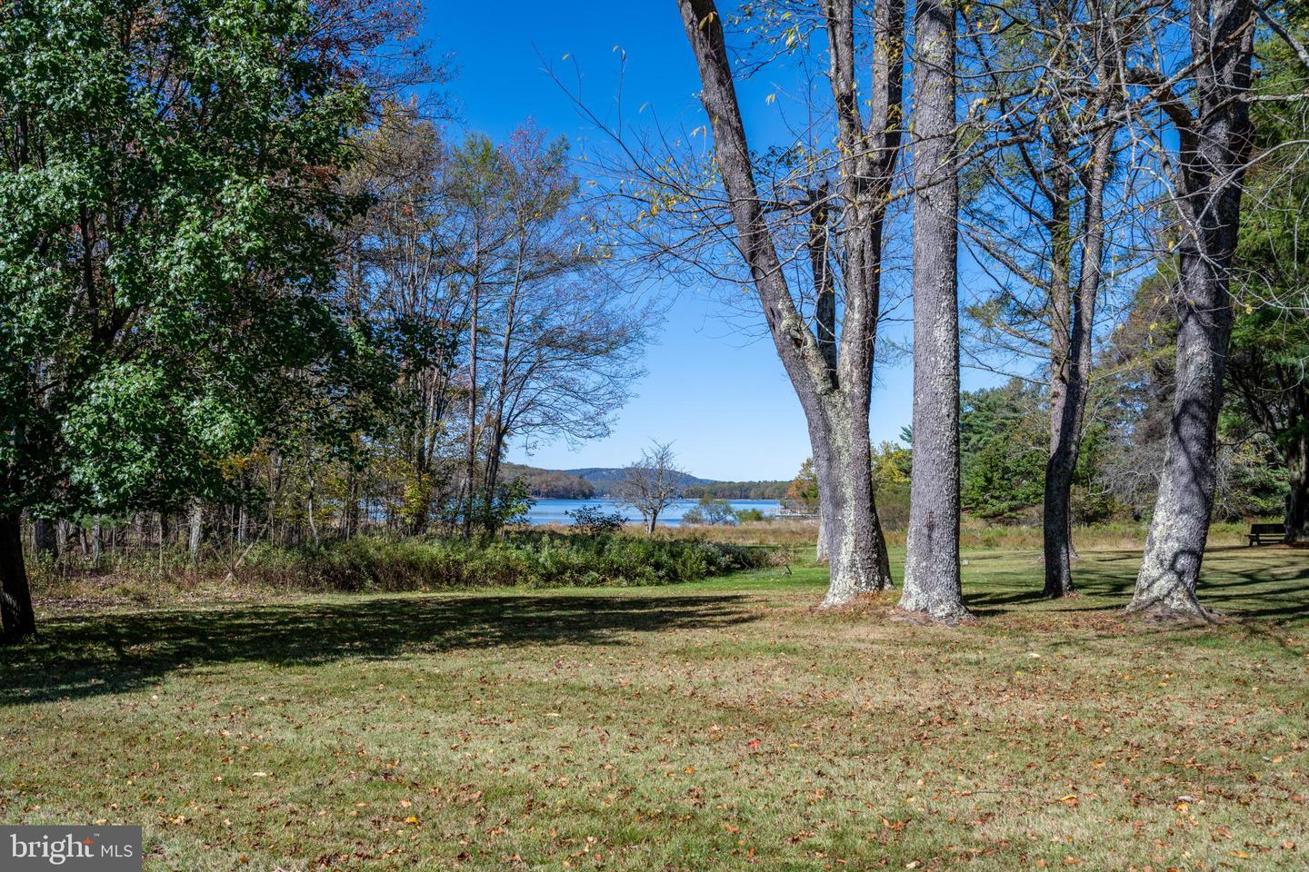 32 Hazelhurst Ln Property Photo 9