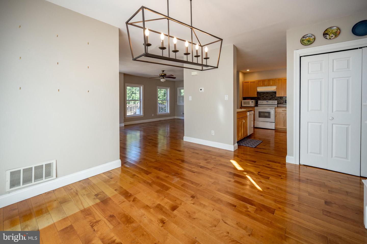 32 Hazelhurst Ln Property Photo 21