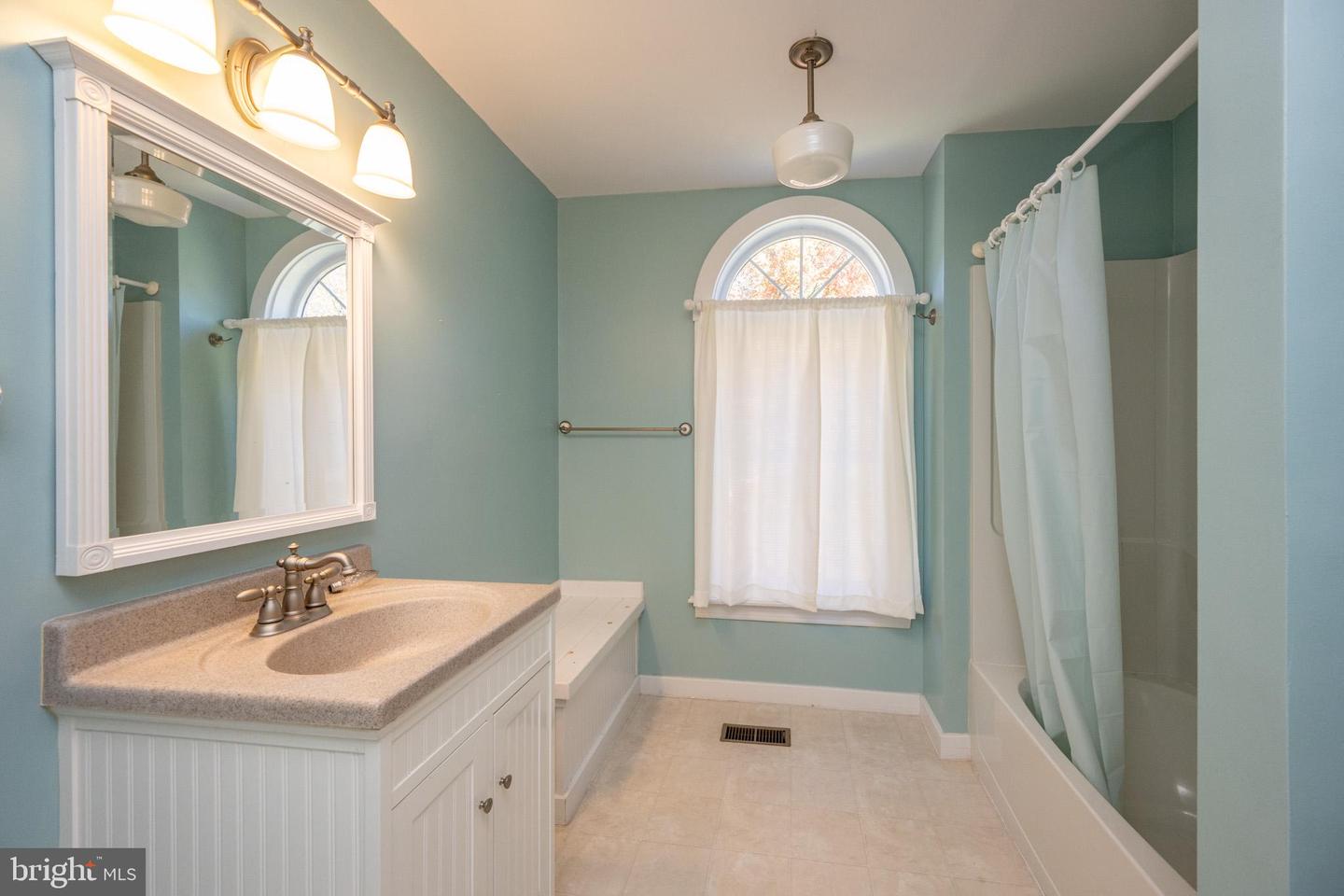 32 Hazelhurst Ln Property Photo 34