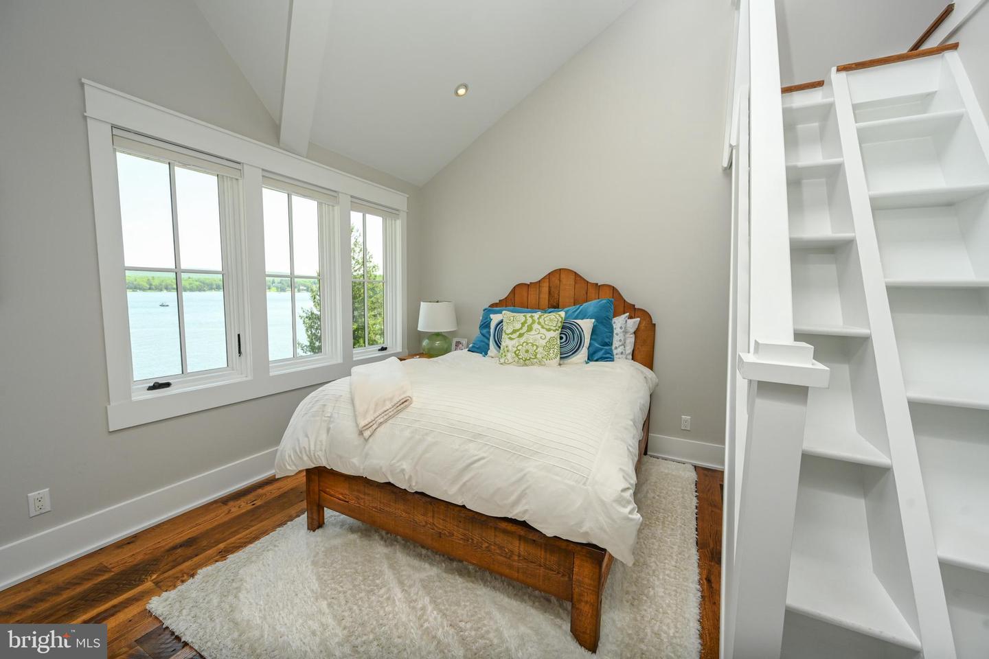 47 Holy Cross Property Photo 50