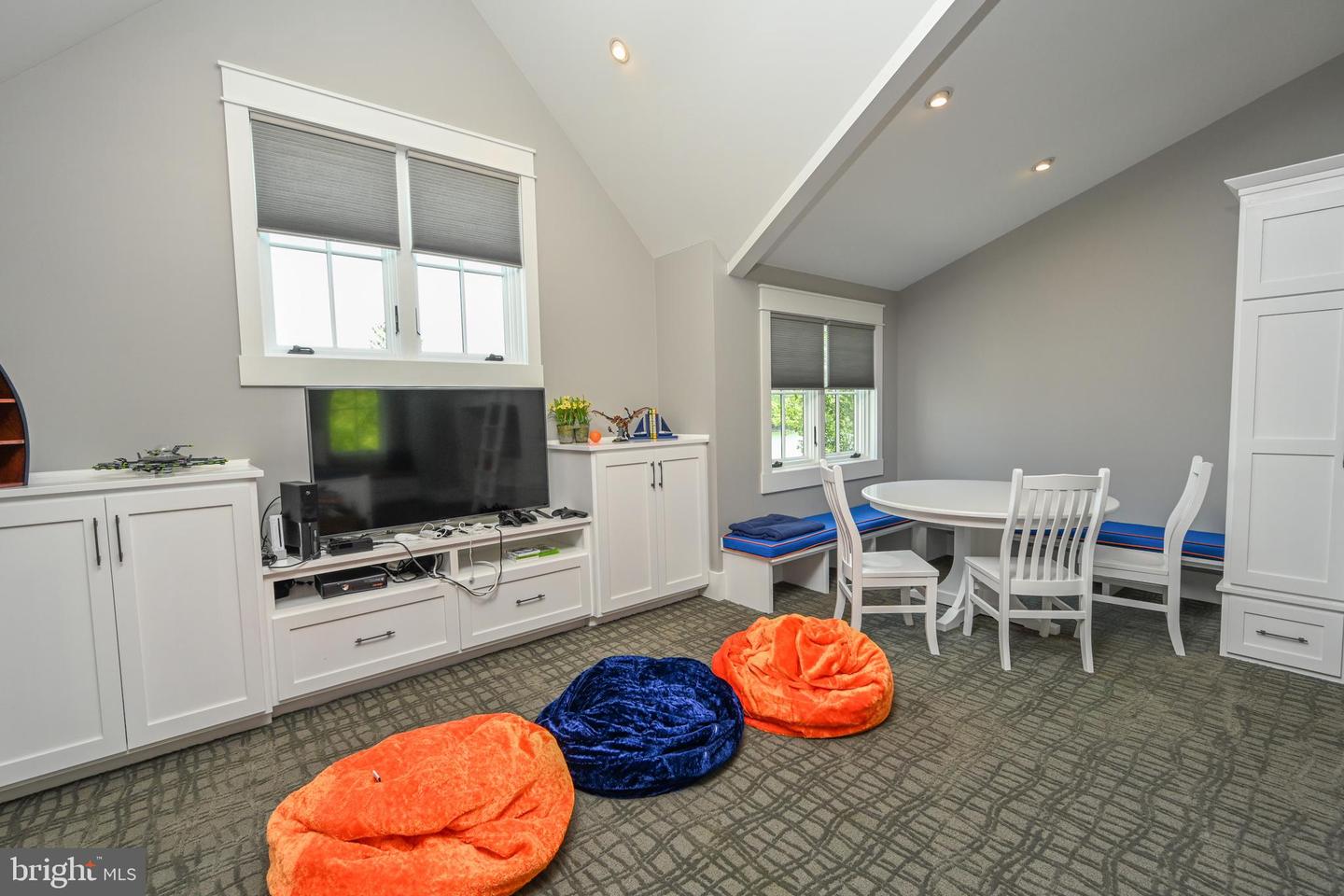 47 Holy Cross Property Photo 62
