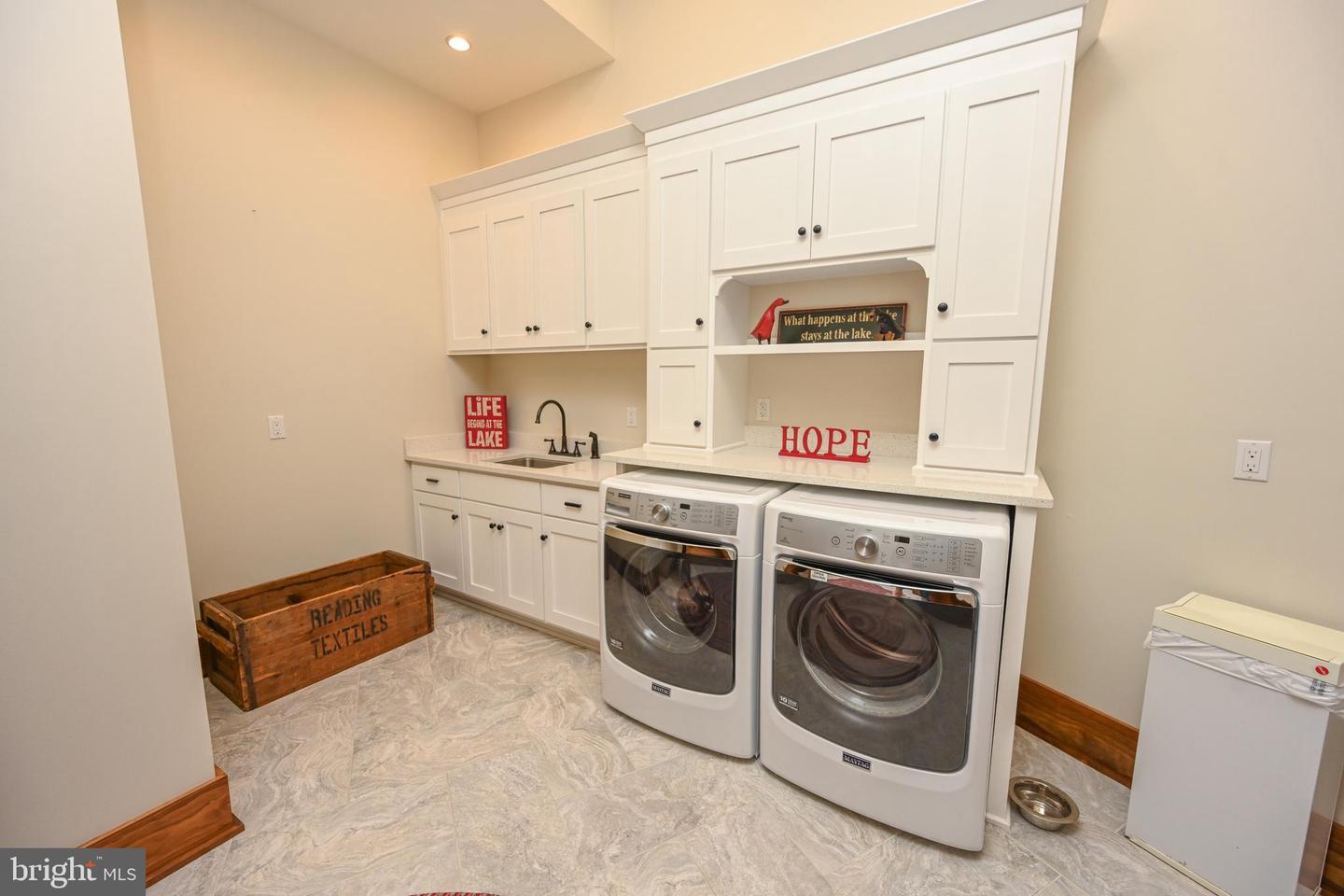 47 Holy Cross Property Photo 70