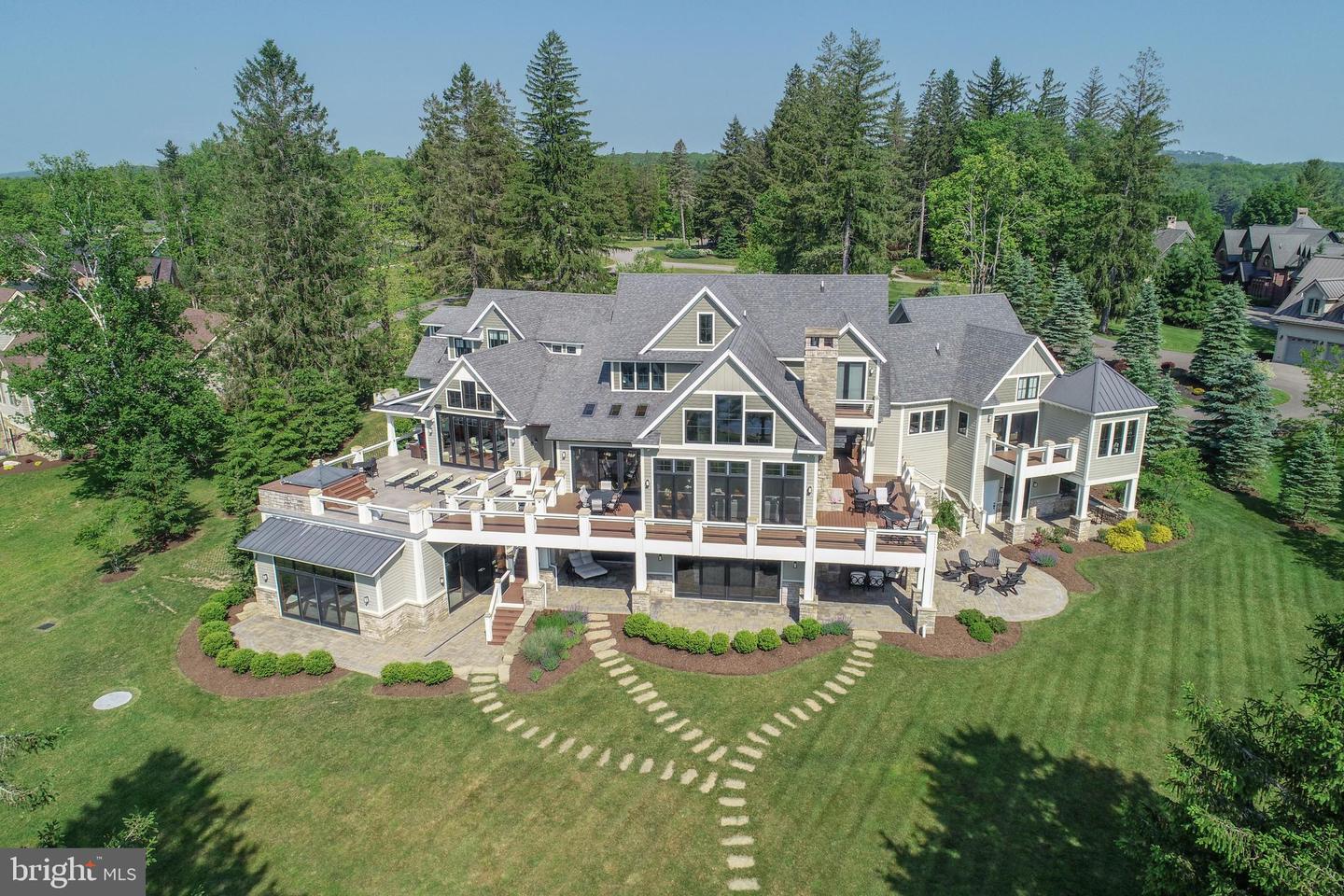 47 Holy Cross Property Photo 100