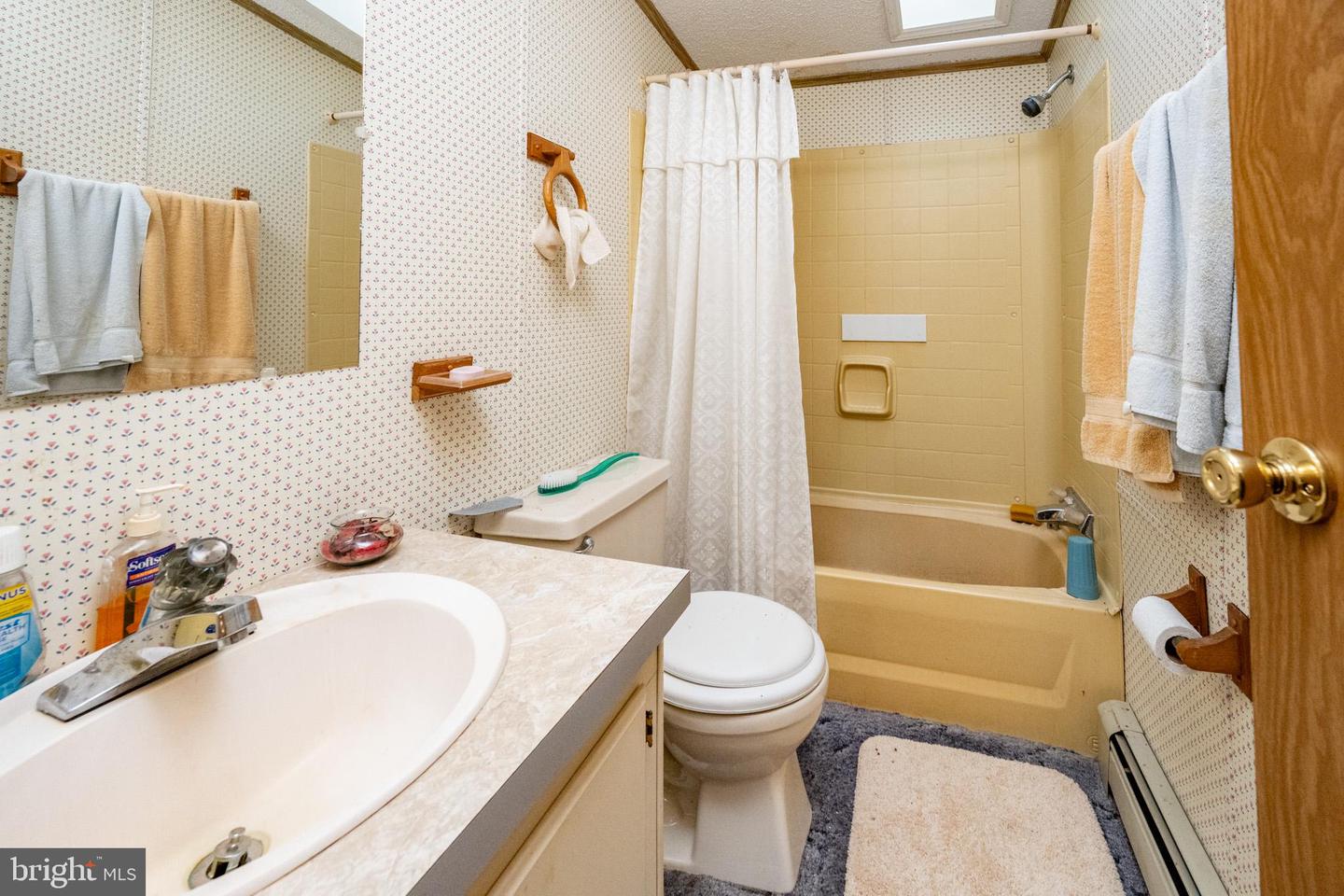 210 Lakeview Dr Property Photo 7