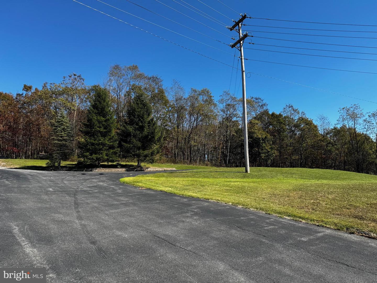 23250 Garrett Hwy Property Photo 2