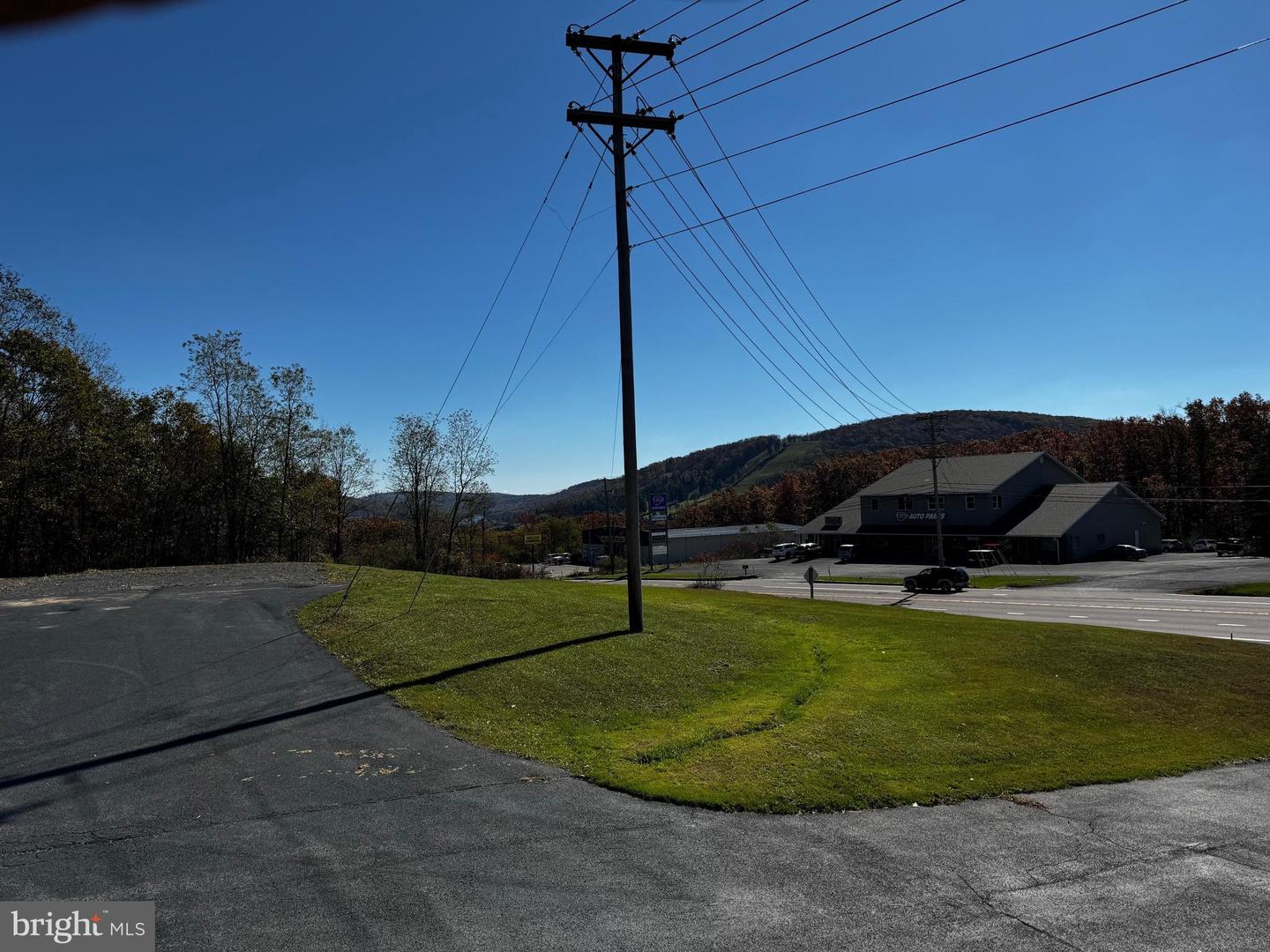 23250 Garrett Hwy Property Photo 5