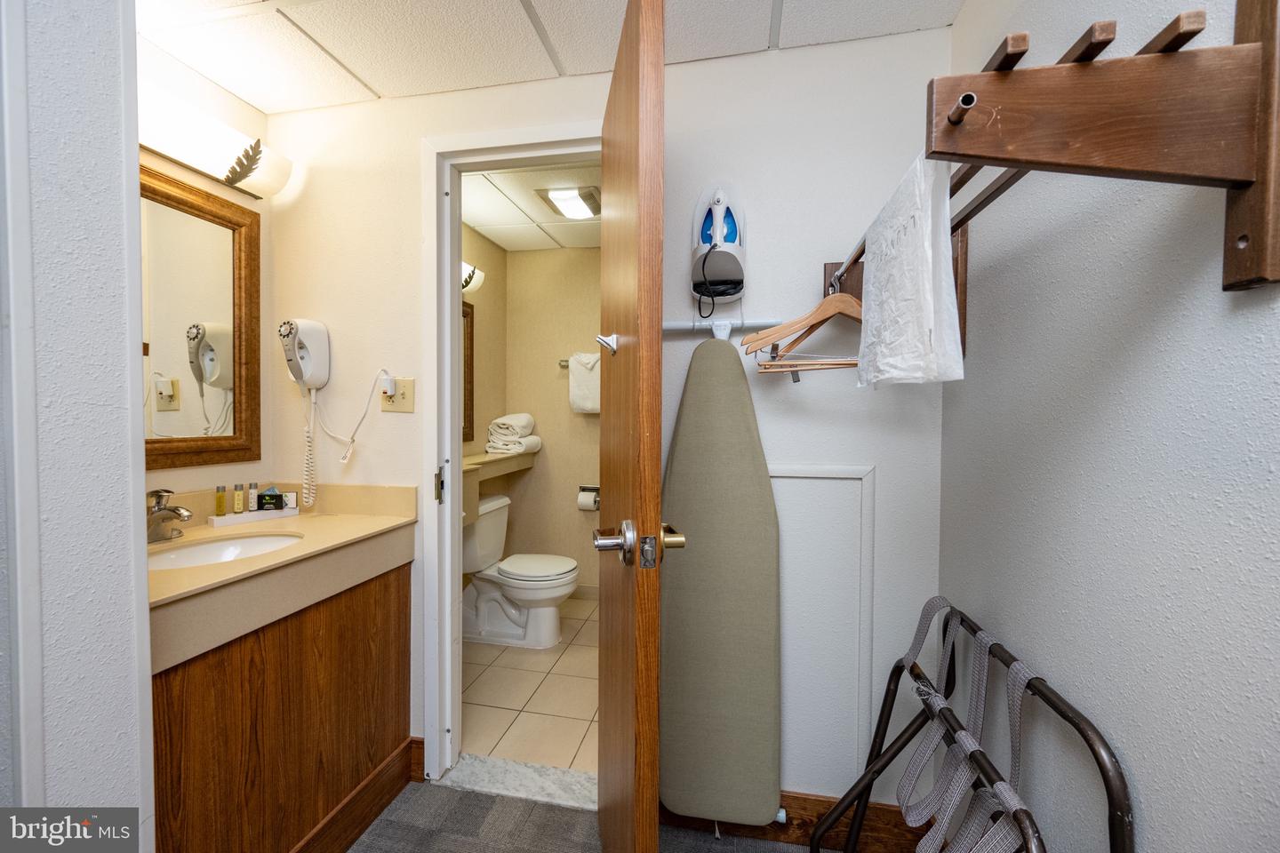 290 Marsh Hill Rd #319c Property Photo 11
