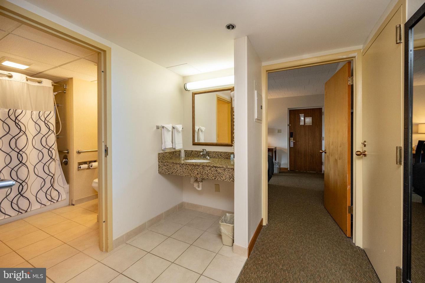 290 Marsh Hill #501l Property Photo 17