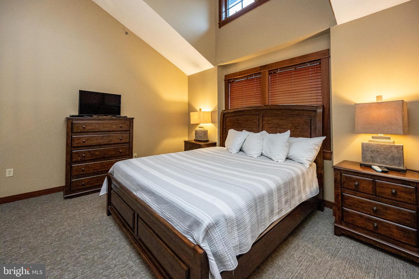 565 Glendale Rd #b206 Property Photo 5