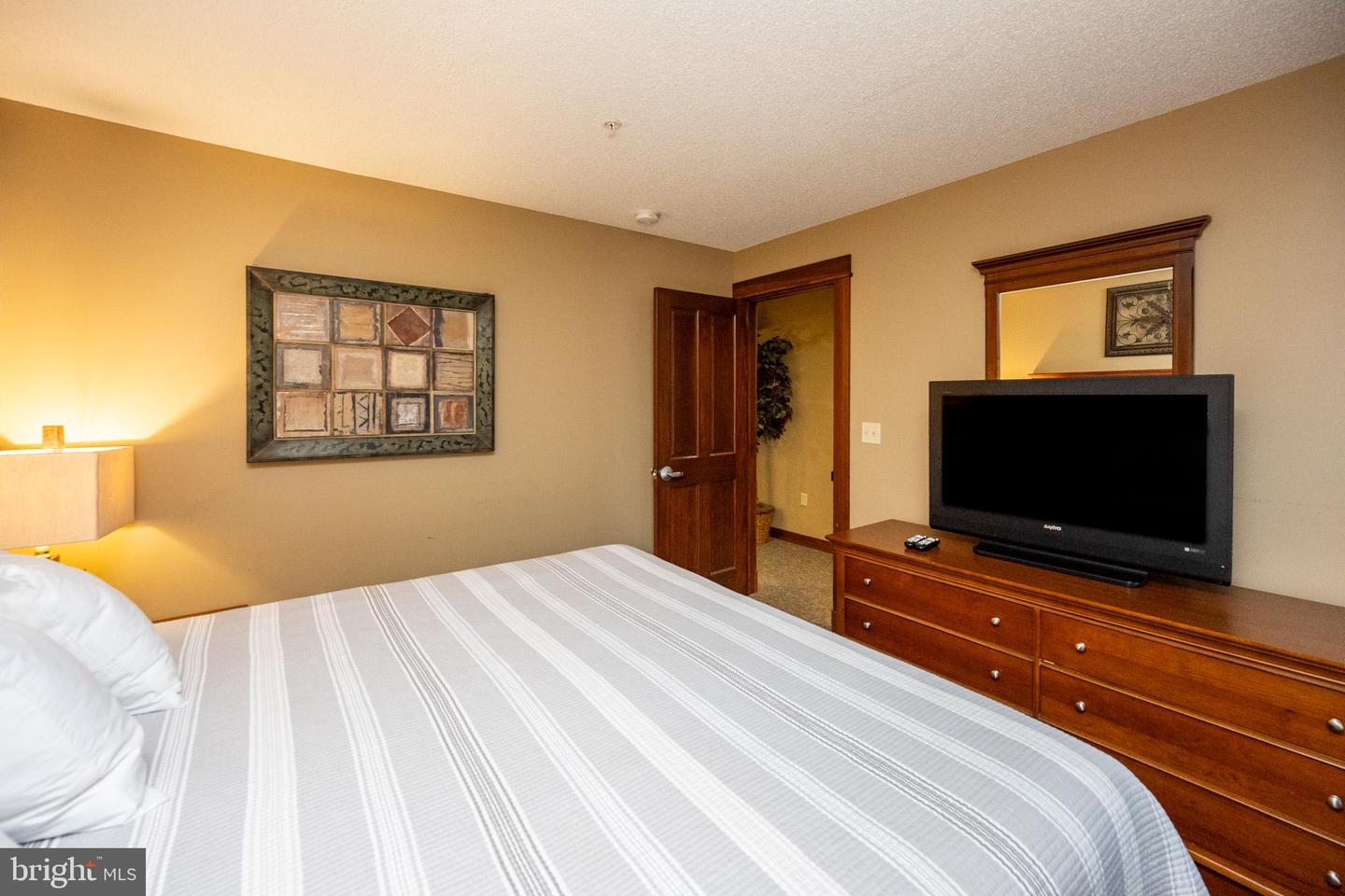 565 Glendale Rd #b206 Property Photo 15