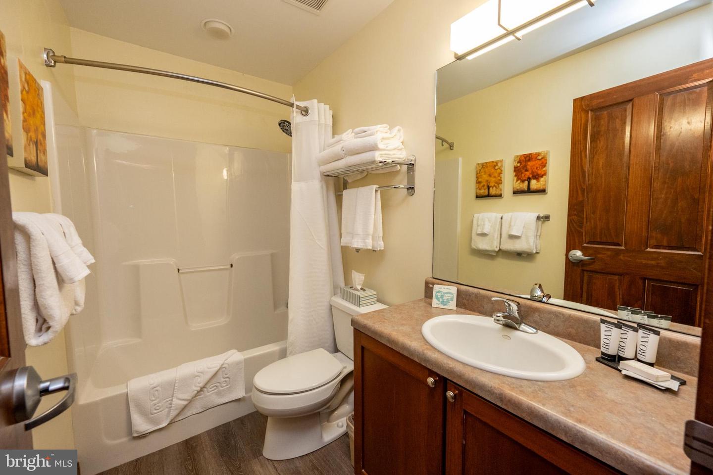 565 Glendale Rd #b206 Property Photo 18
