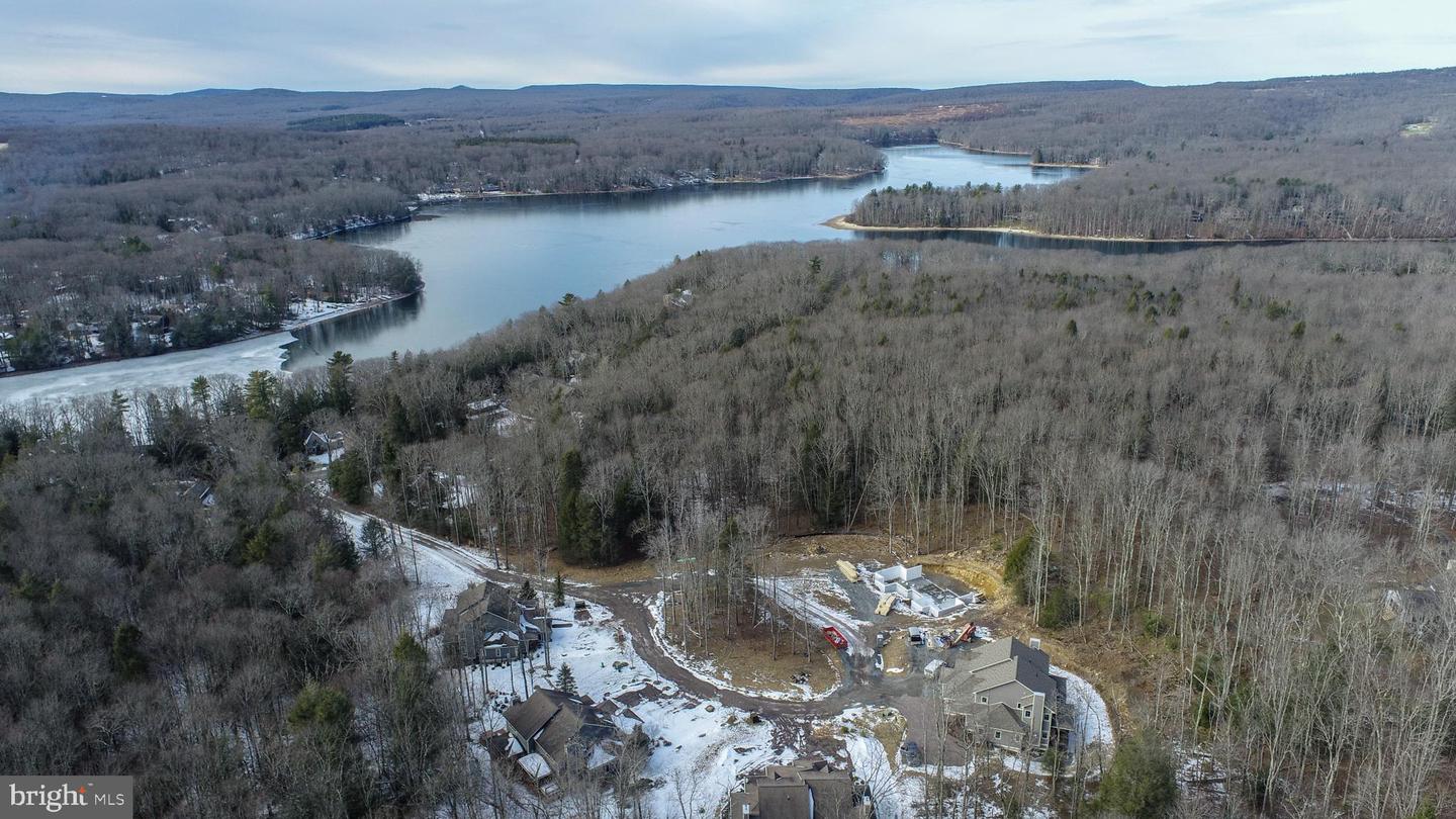 4a Mystic Creek Trl Property Photo 3