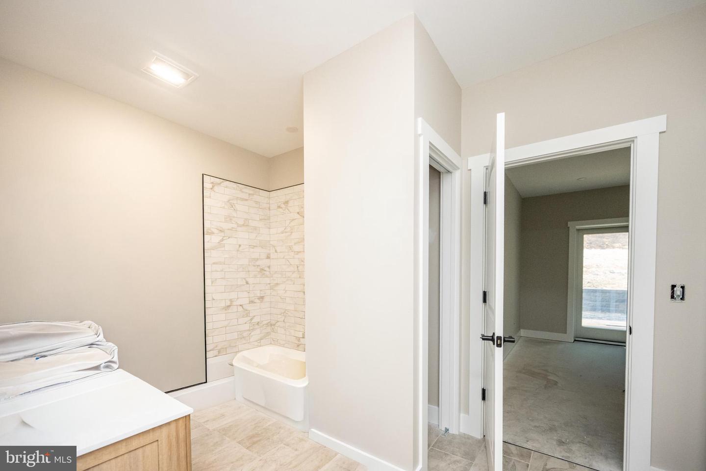 4a Mystic Creek Trl Property Photo 20