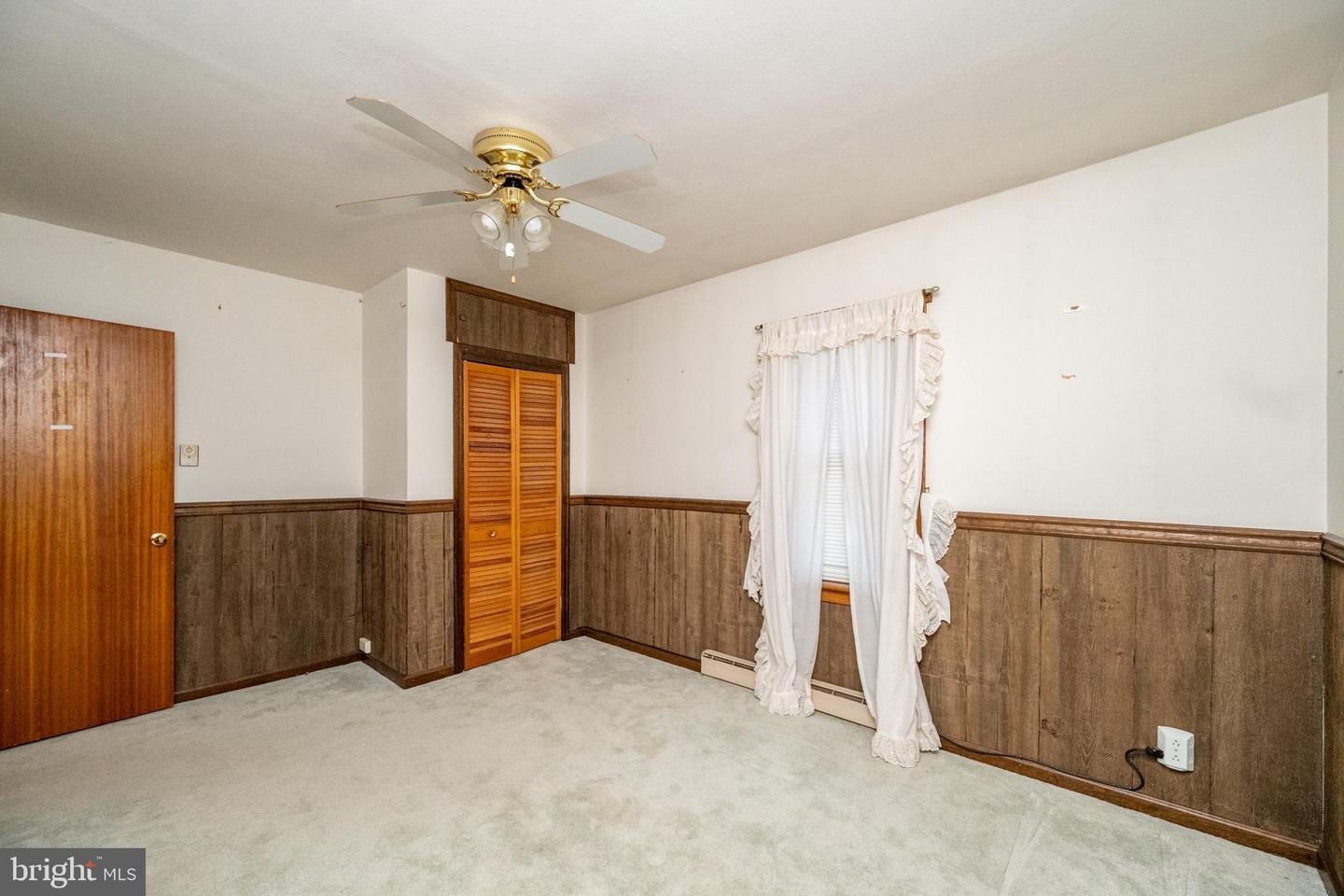 1021 E High St Property Photo 32
